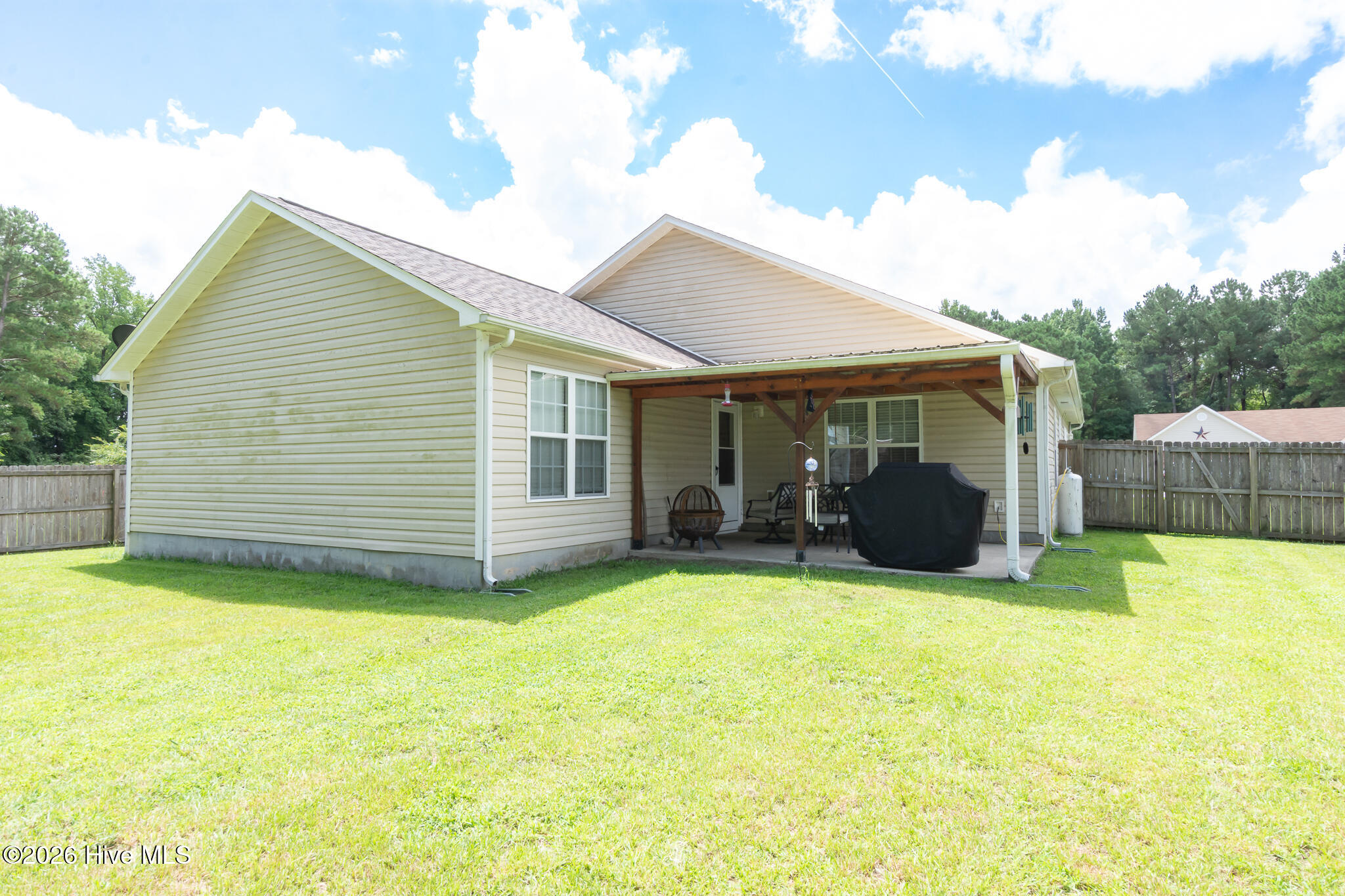 511 Sassy Court Property Photo 4