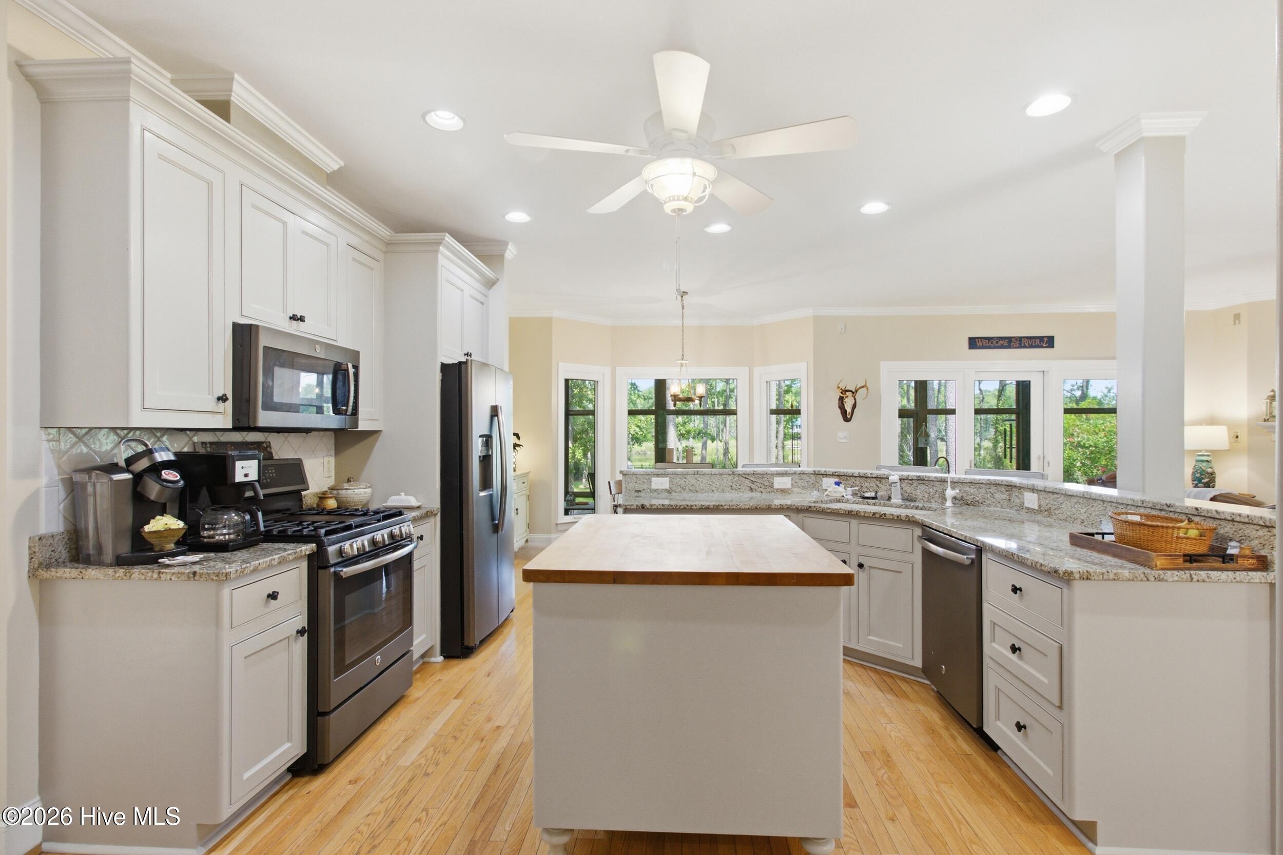 2436 Brown Creek Road Property Photo 7