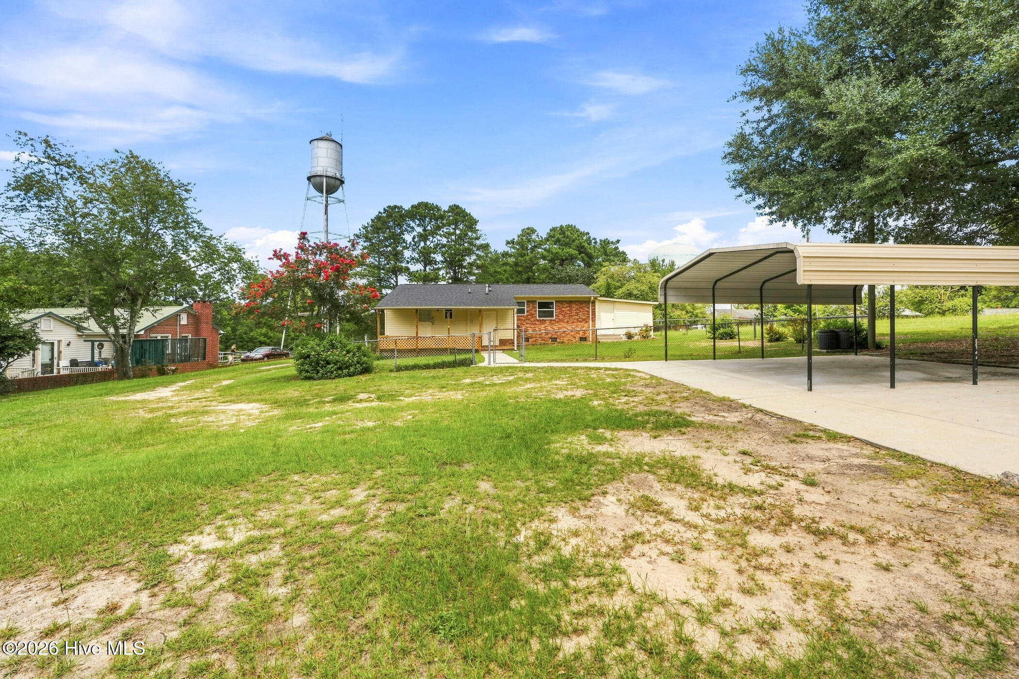1020 Laurel Avenue Property Photo 4
