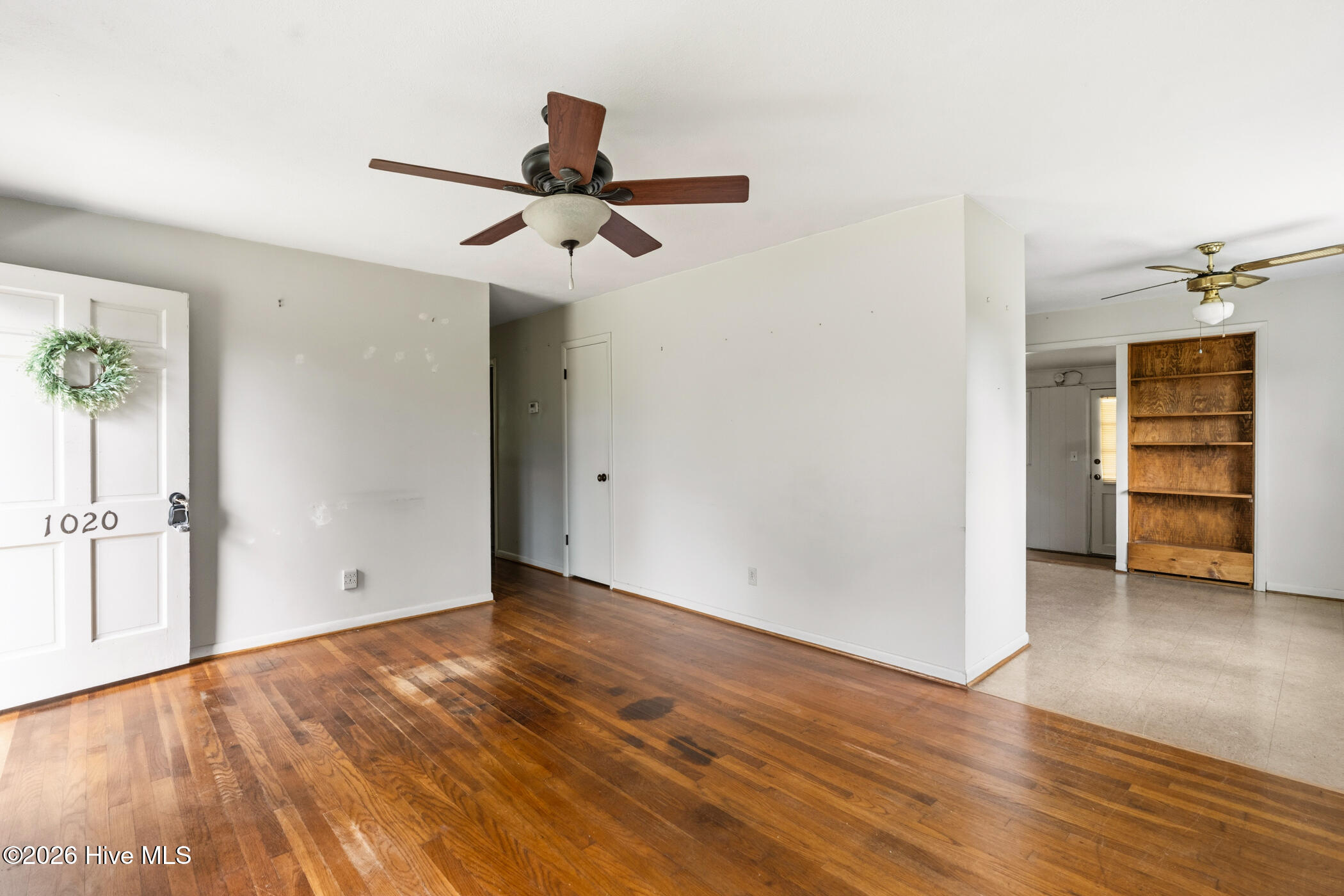 1020 Laurel Avenue Property Photo 6