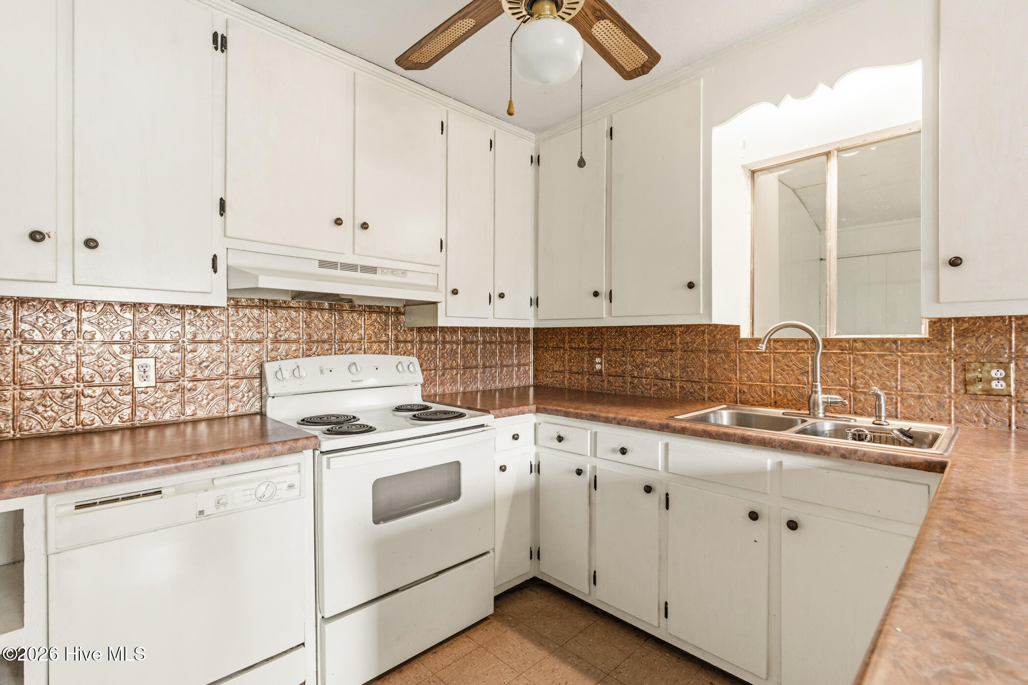 1020 Laurel Avenue Property Photo 10
