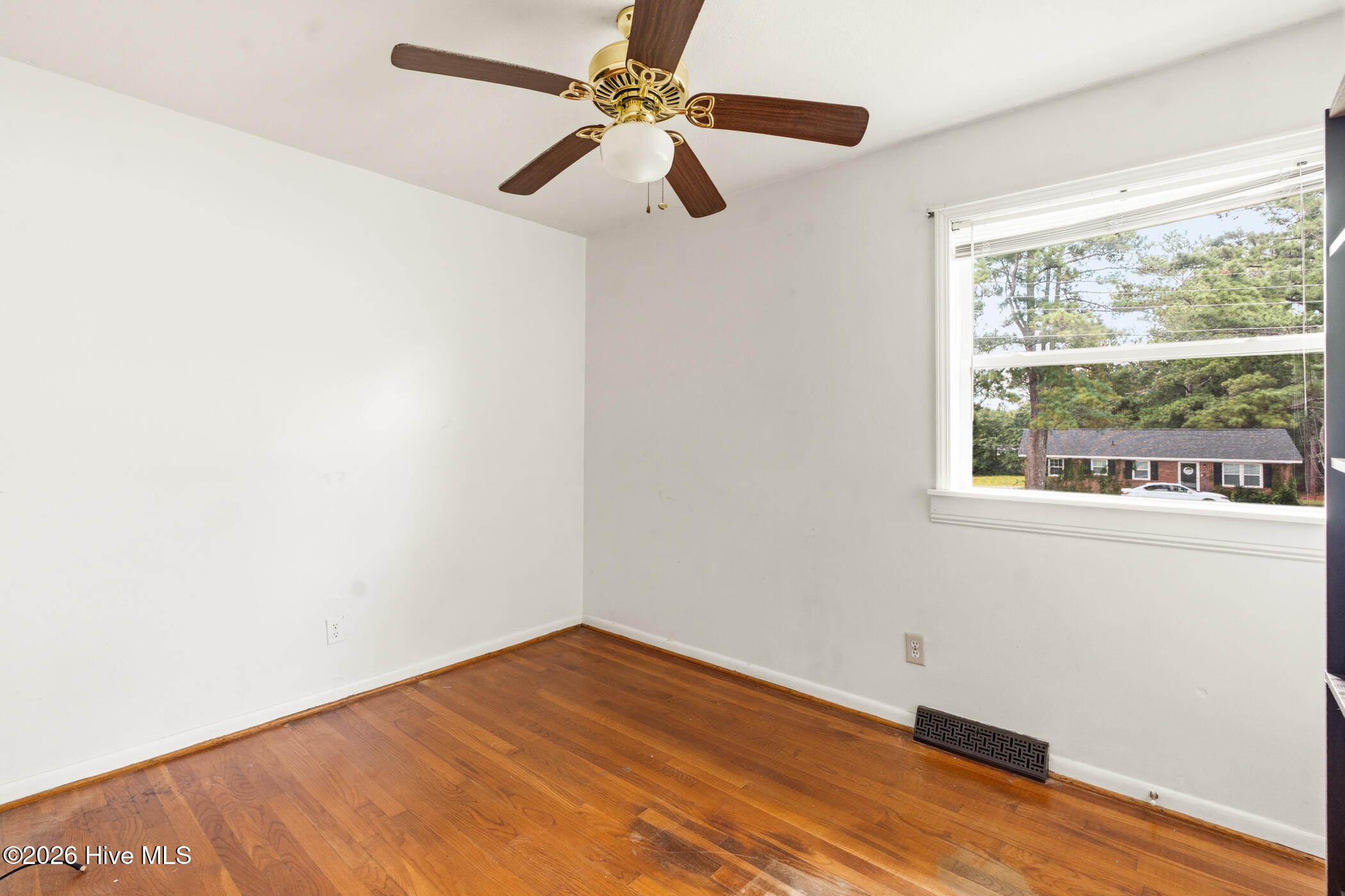 1020 Laurel Avenue Property Photo 16
