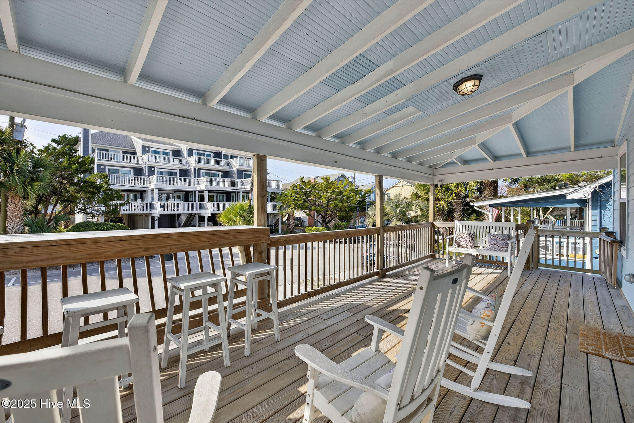 9 E Atlanta Street E Property Photo 6