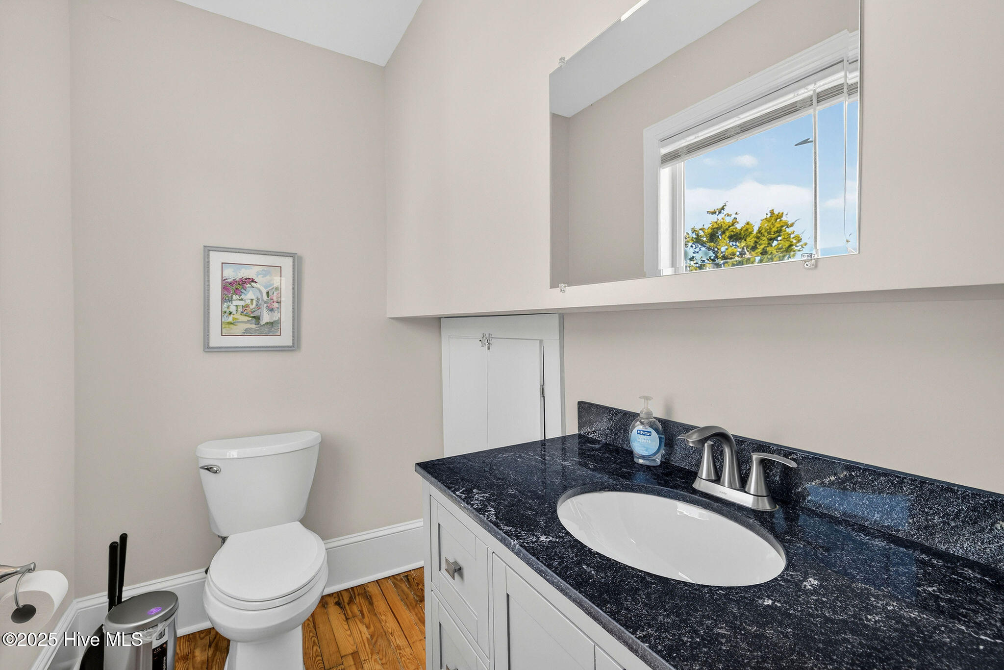 9 E Atlanta Street E Property Photo 18