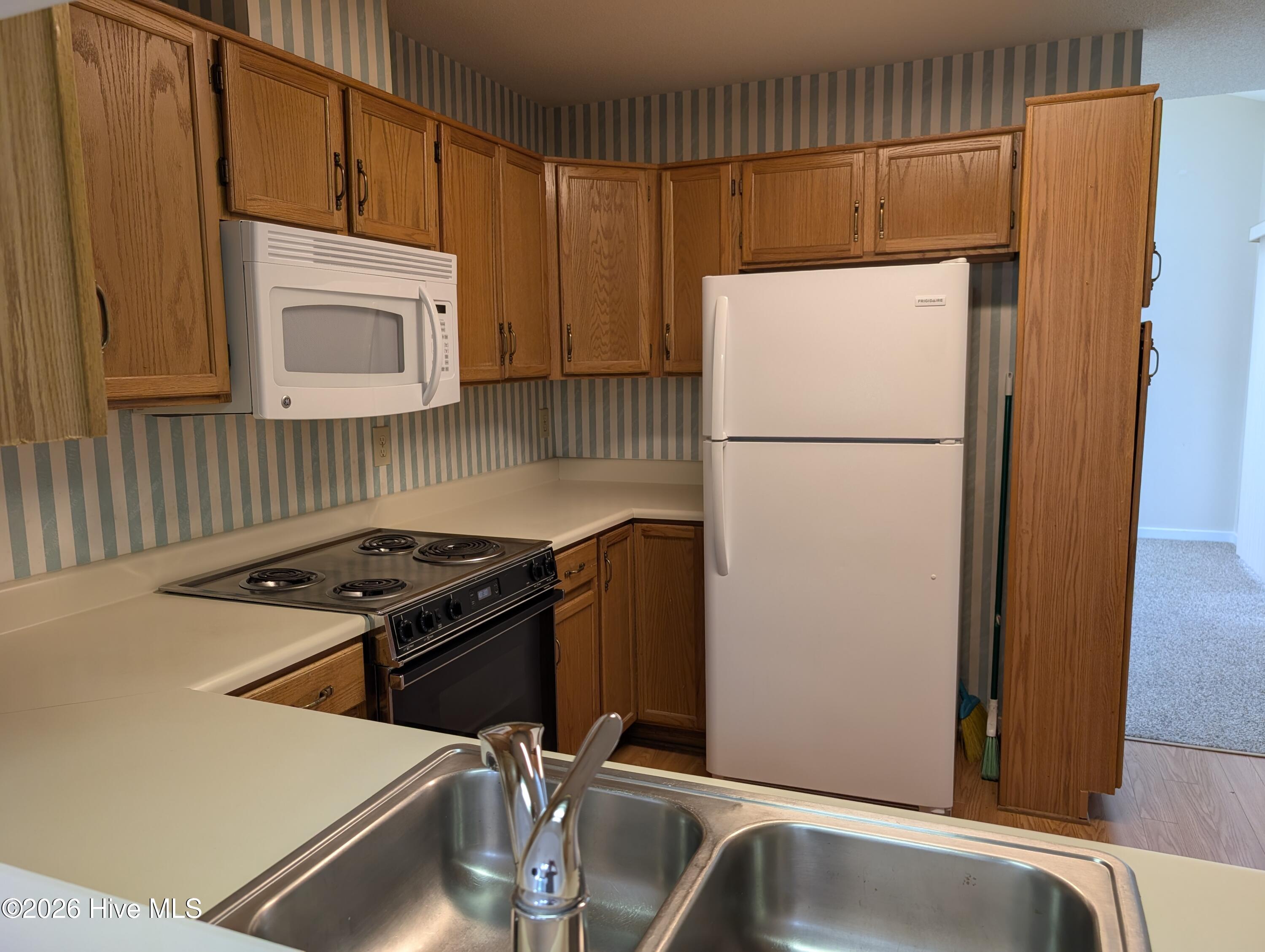 5916 Chester Street Property Photo 6