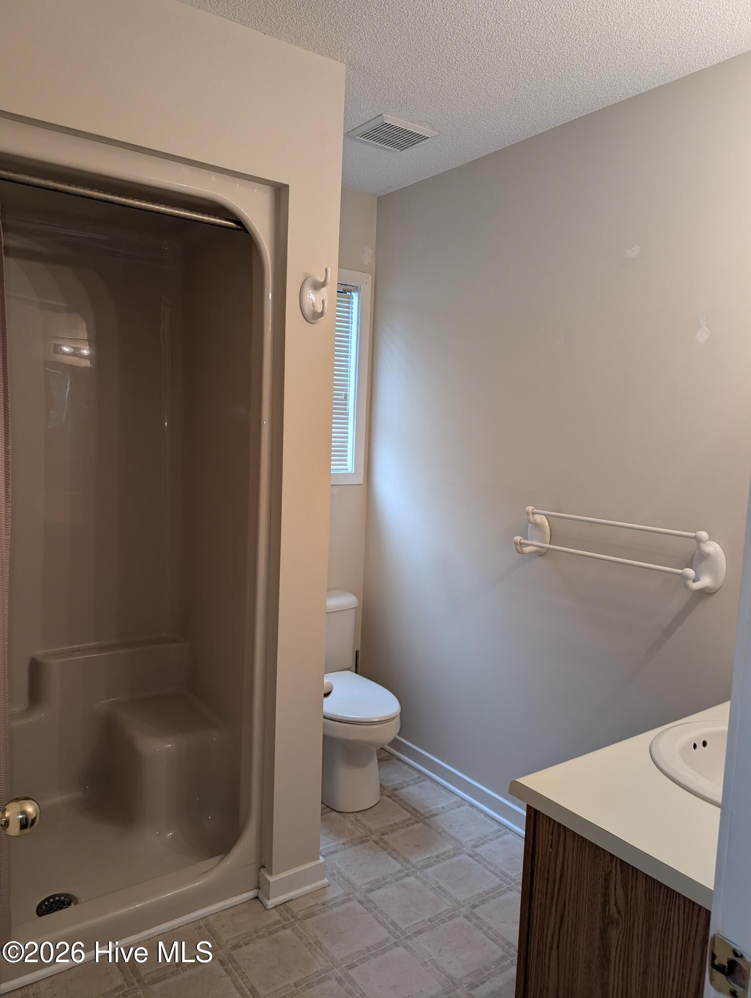 5916 Chester Street Property Photo 15