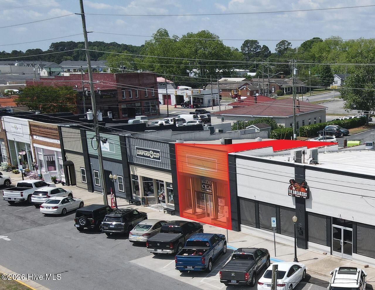 2586 Railroad Street Property Photo 1
