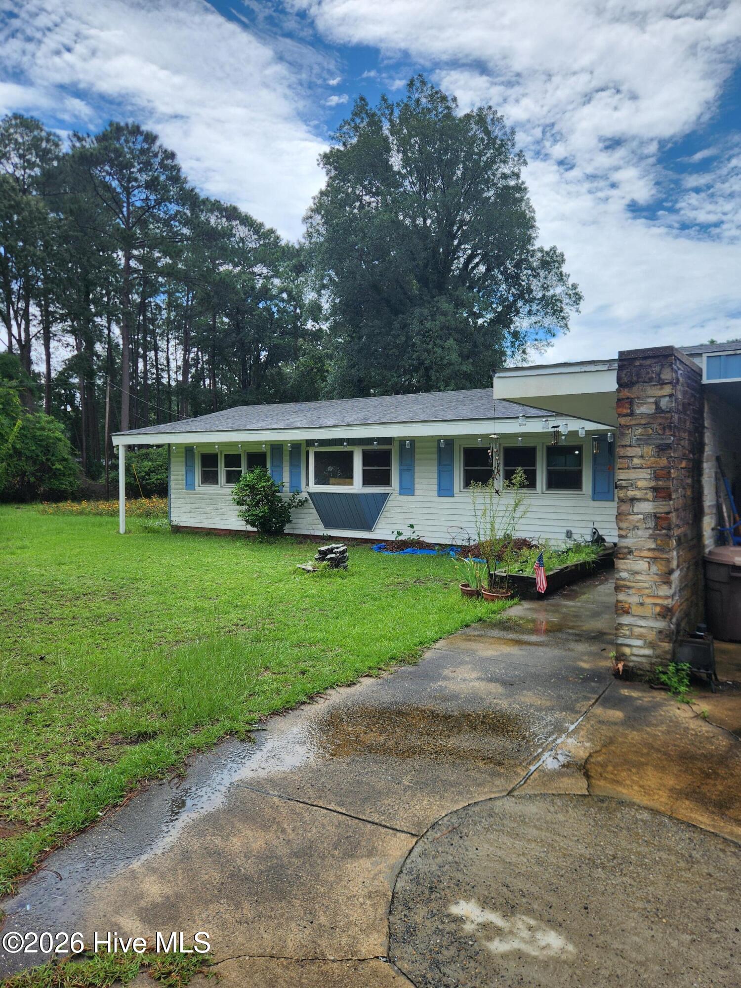 6788 River Road Property Photo 1