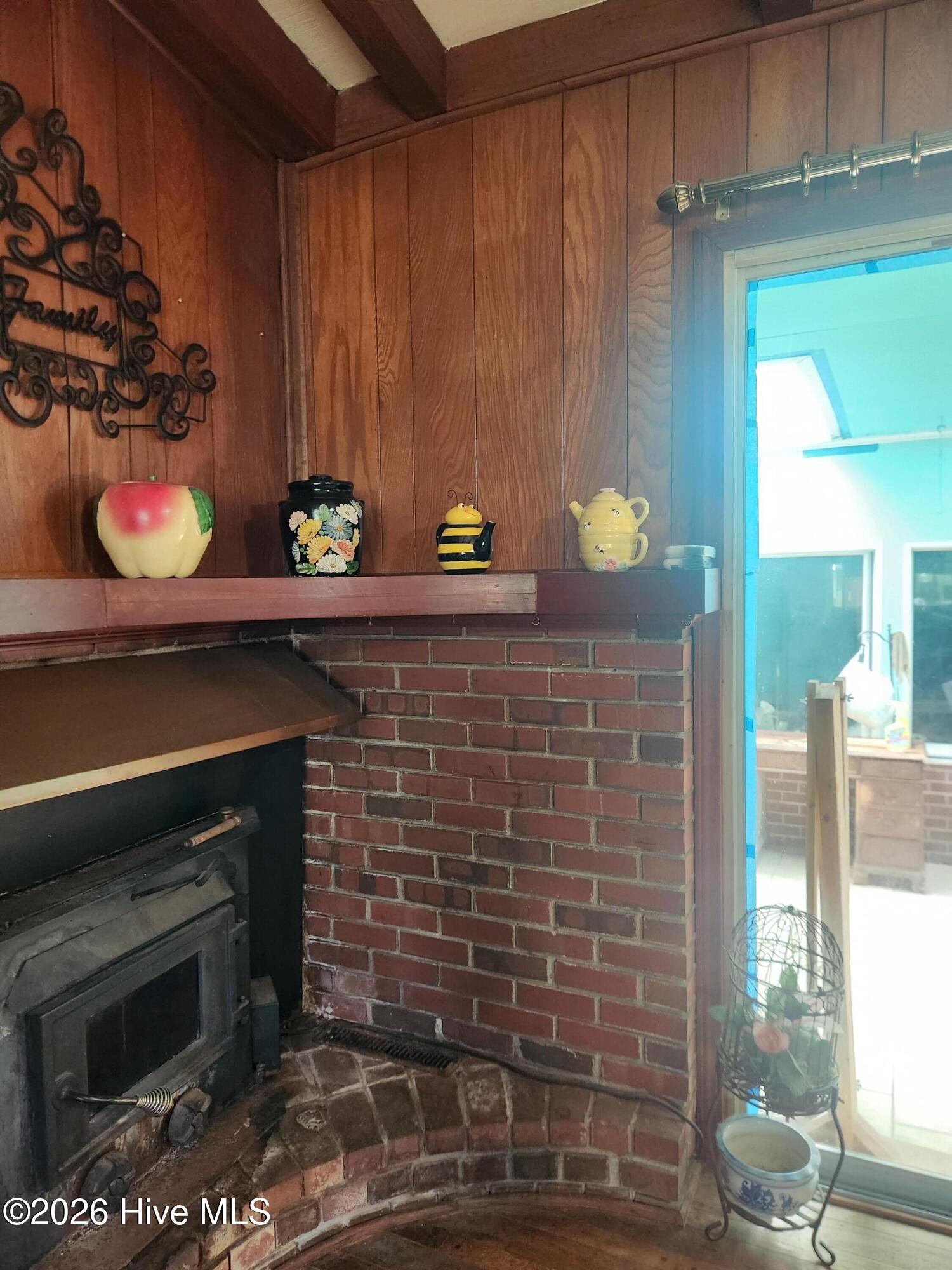 6788 River Road Property Photo 7