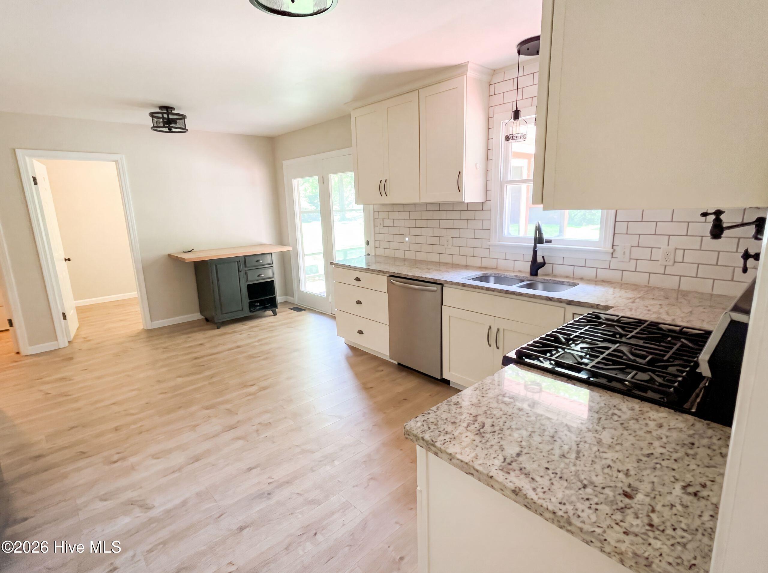 1003 Bateman Drive Property Photo 6