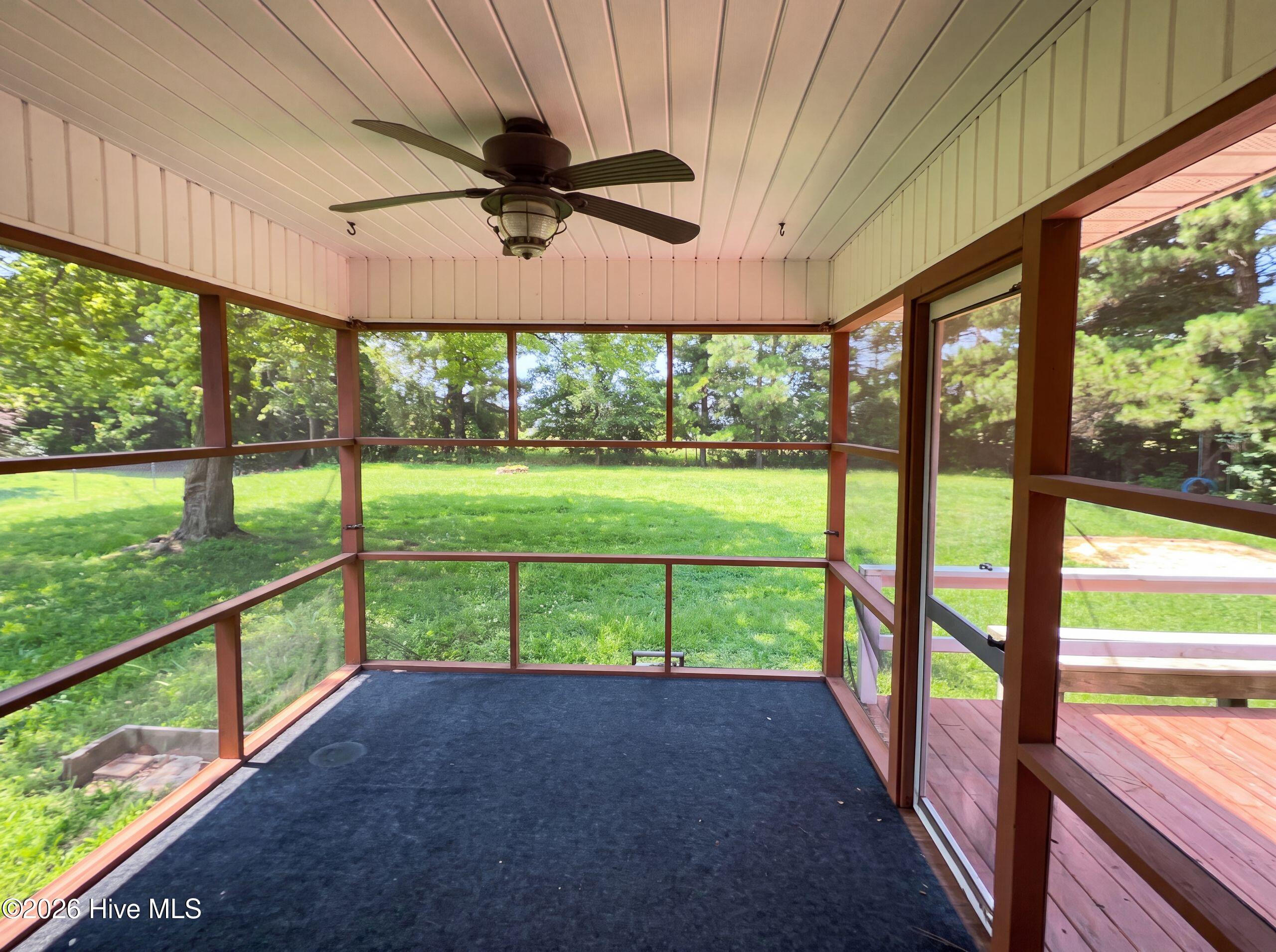 1003 Bateman Drive Property Photo 21