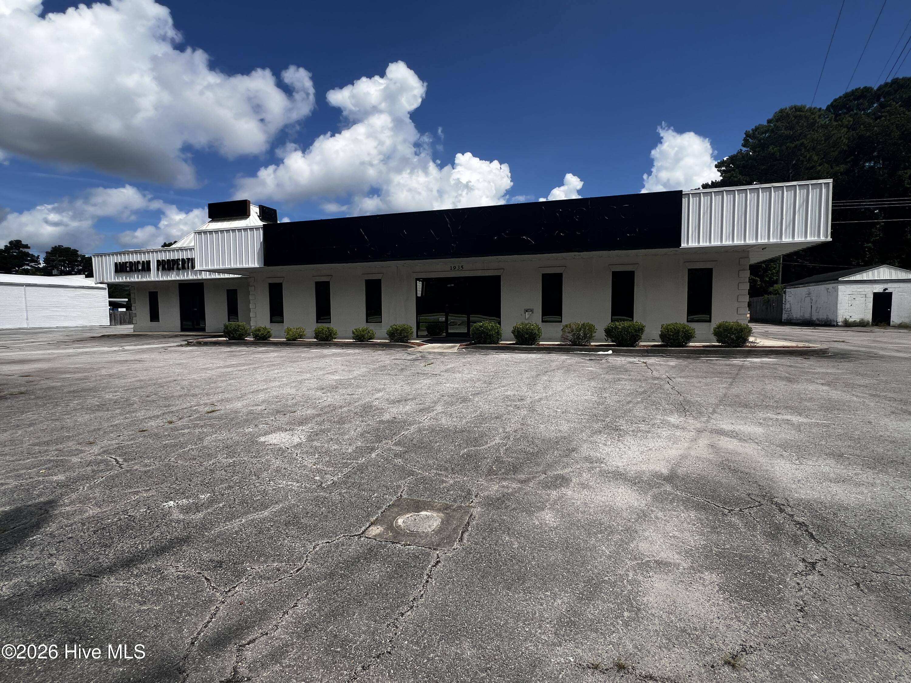 1935 Lejeune Boulevard Property Photo 5