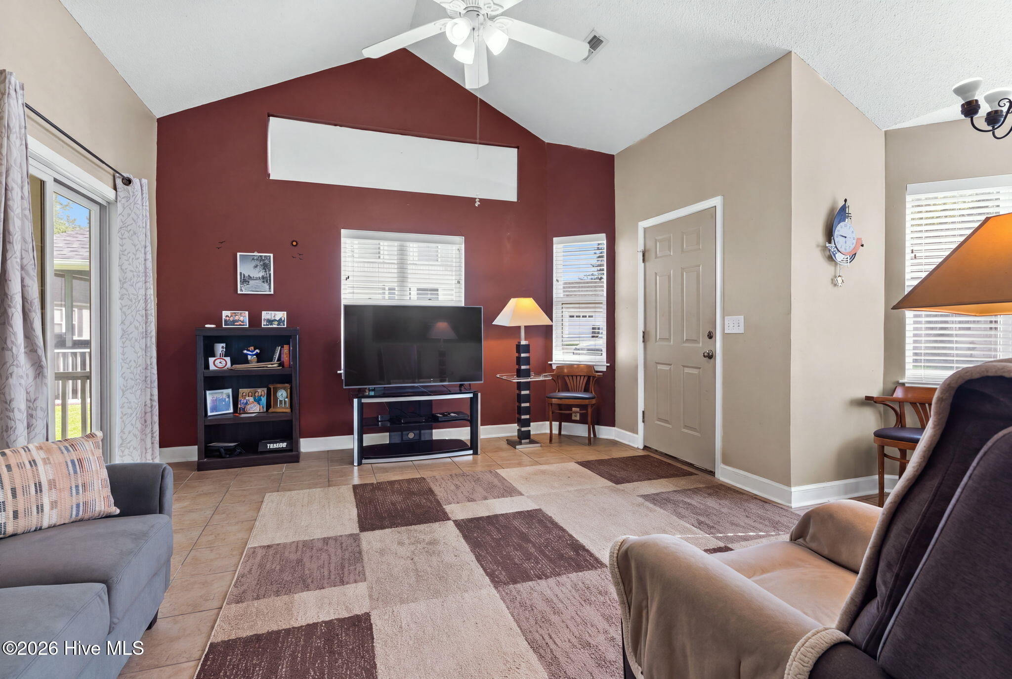 3311 Belmont Circle Property Photo 3