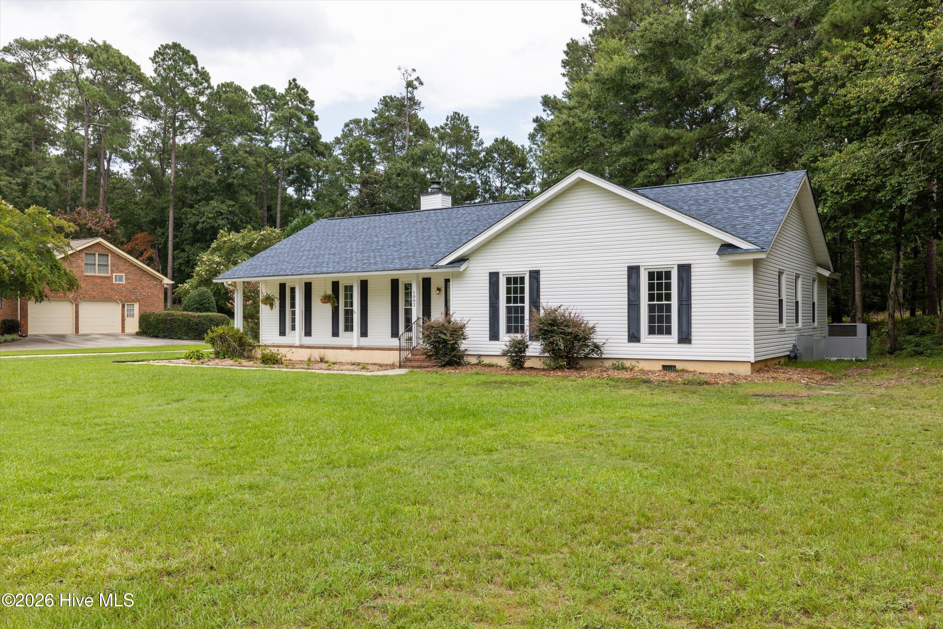 1082 Kismet Drive Property Photo 3