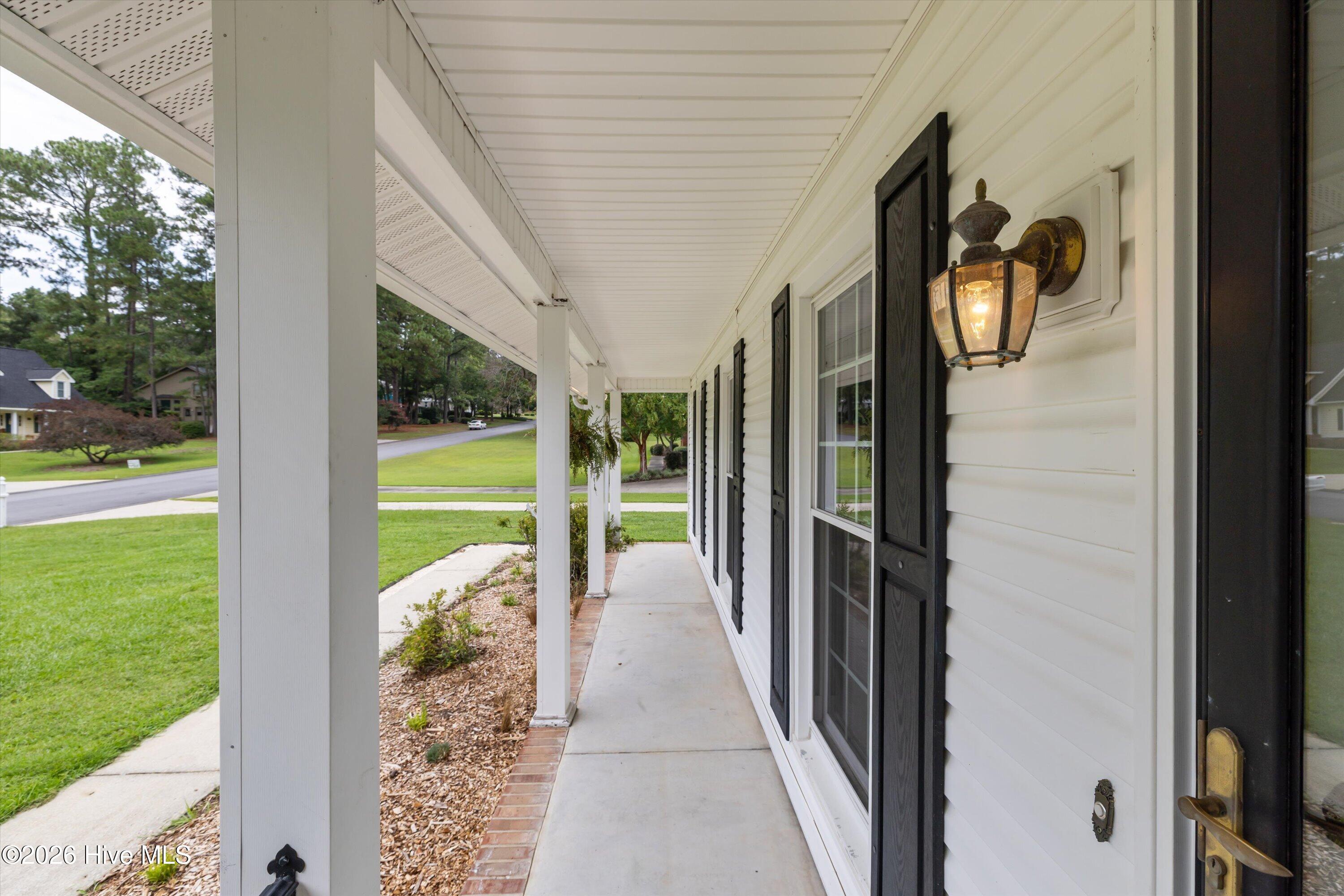 1082 Kismet Drive Property Photo 6