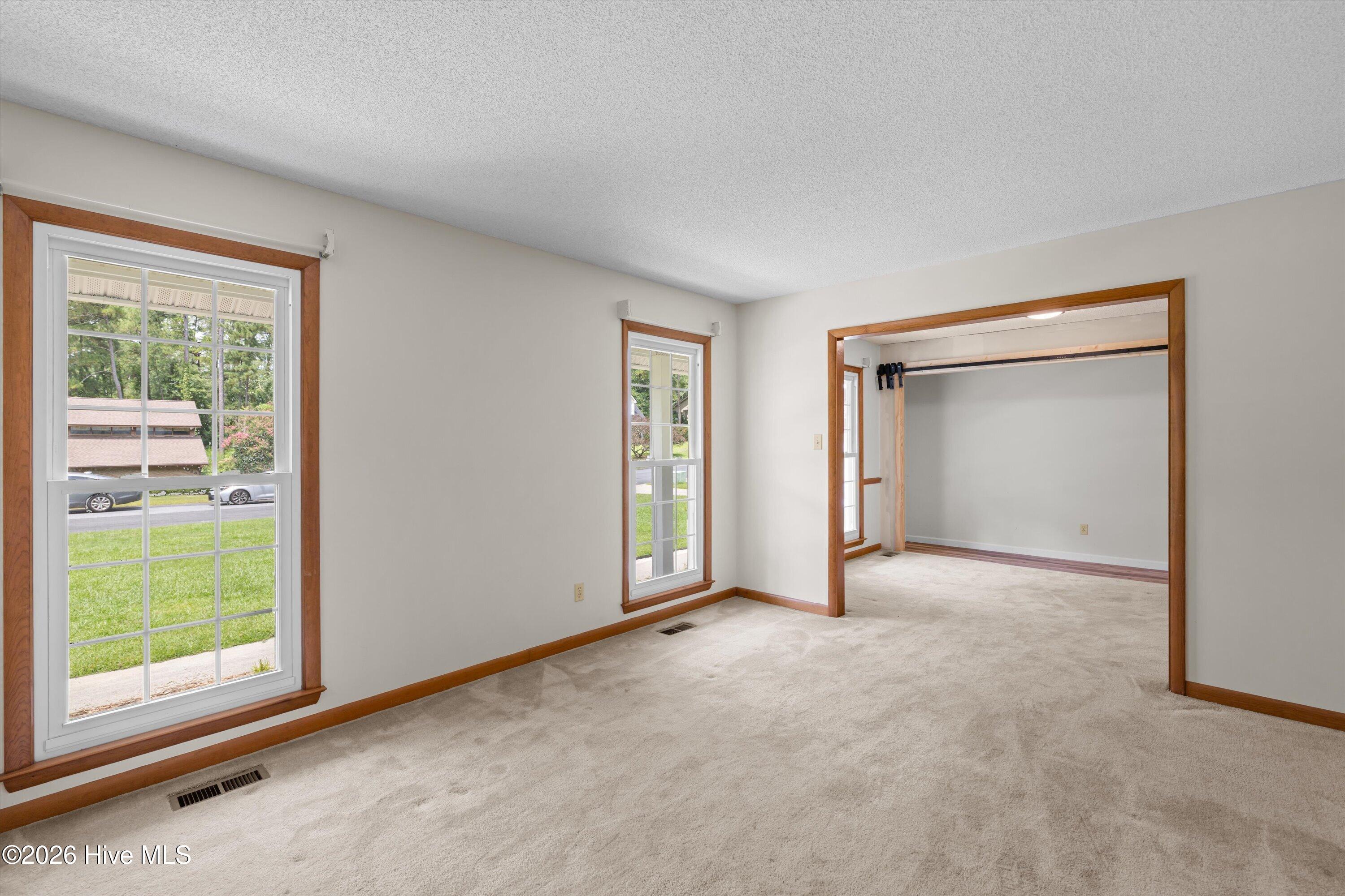 1082 Kismet Drive Property Photo 10