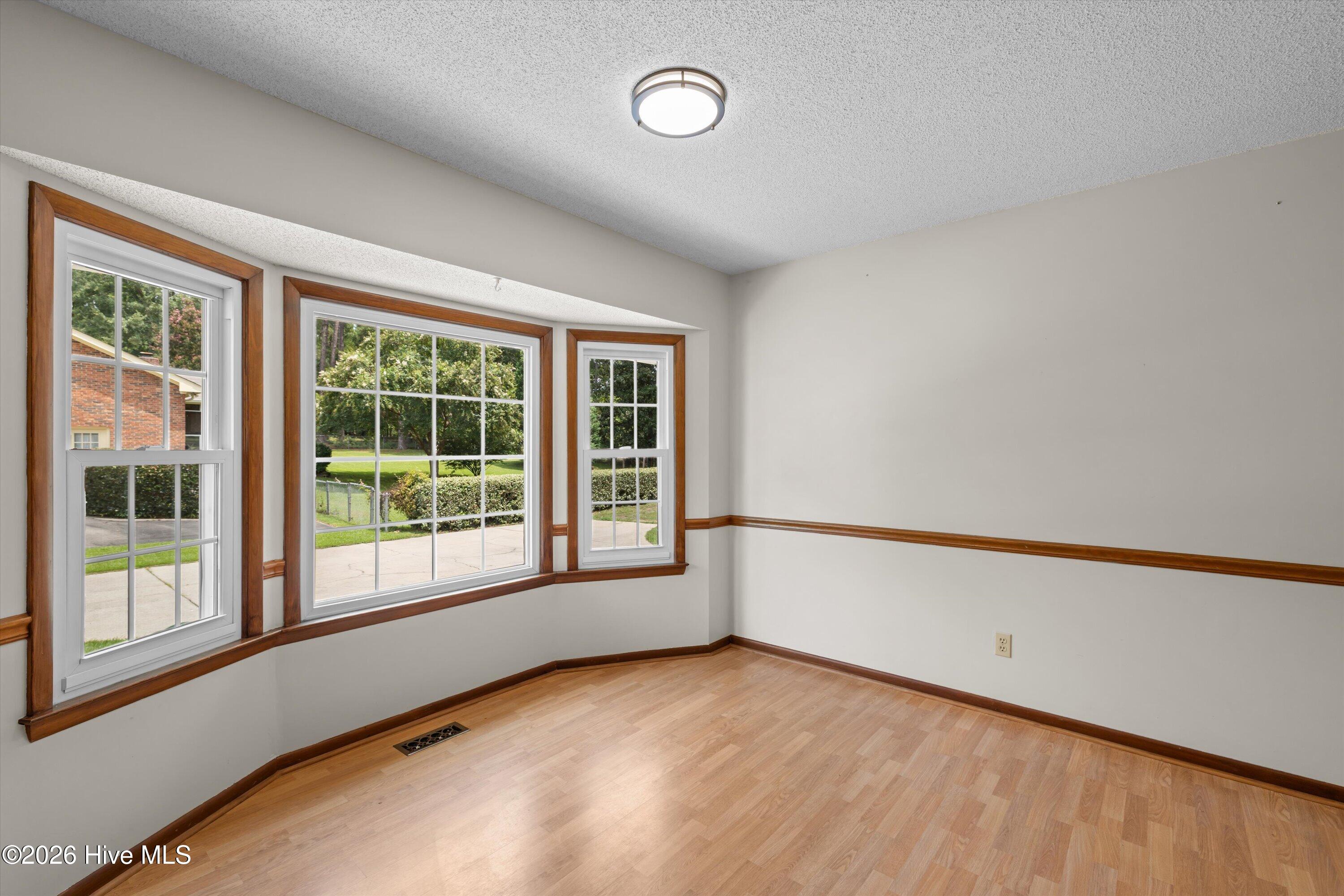 1082 Kismet Drive Property Photo 21