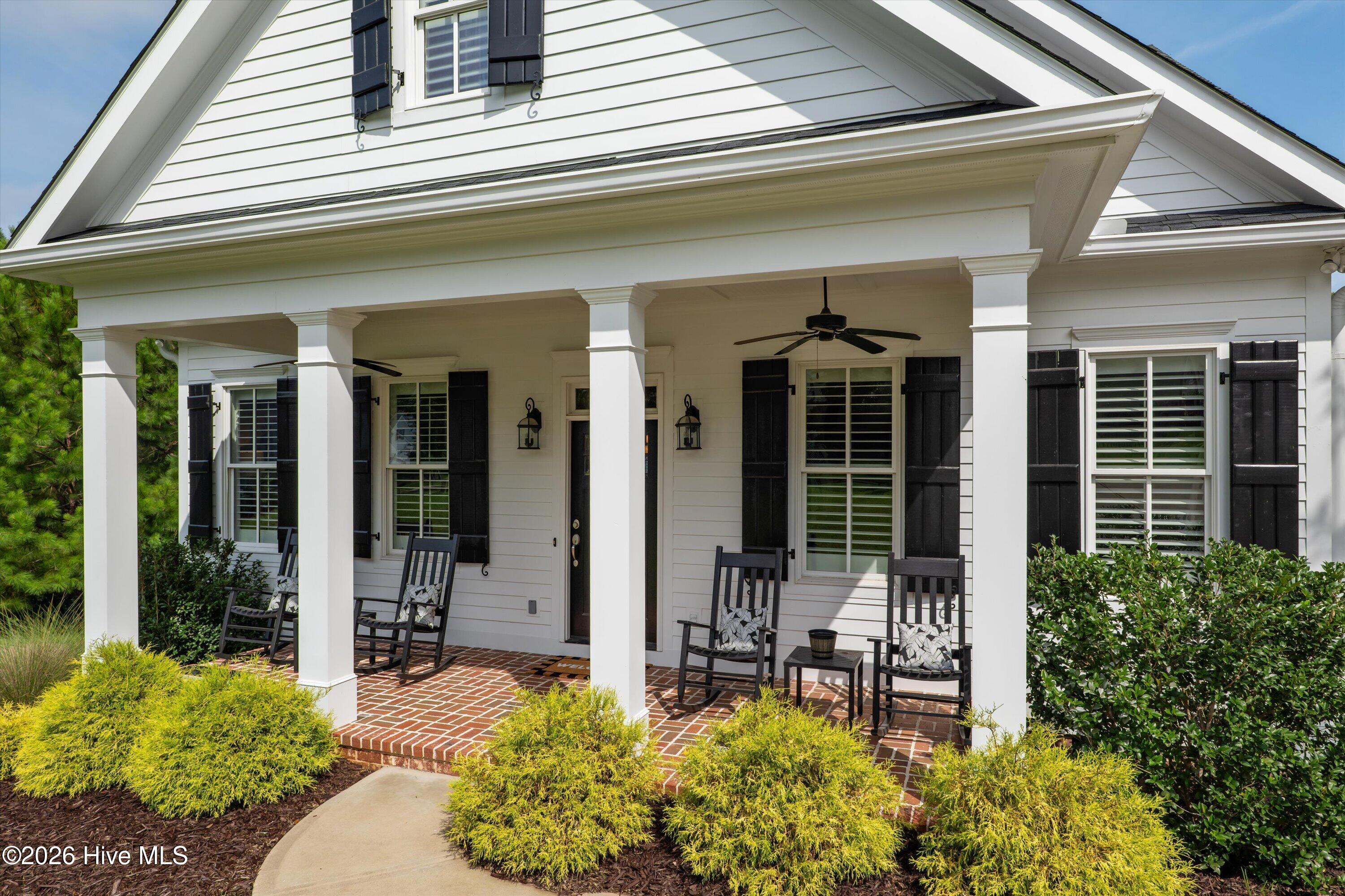 2041 Egret Circle Property Photo 5