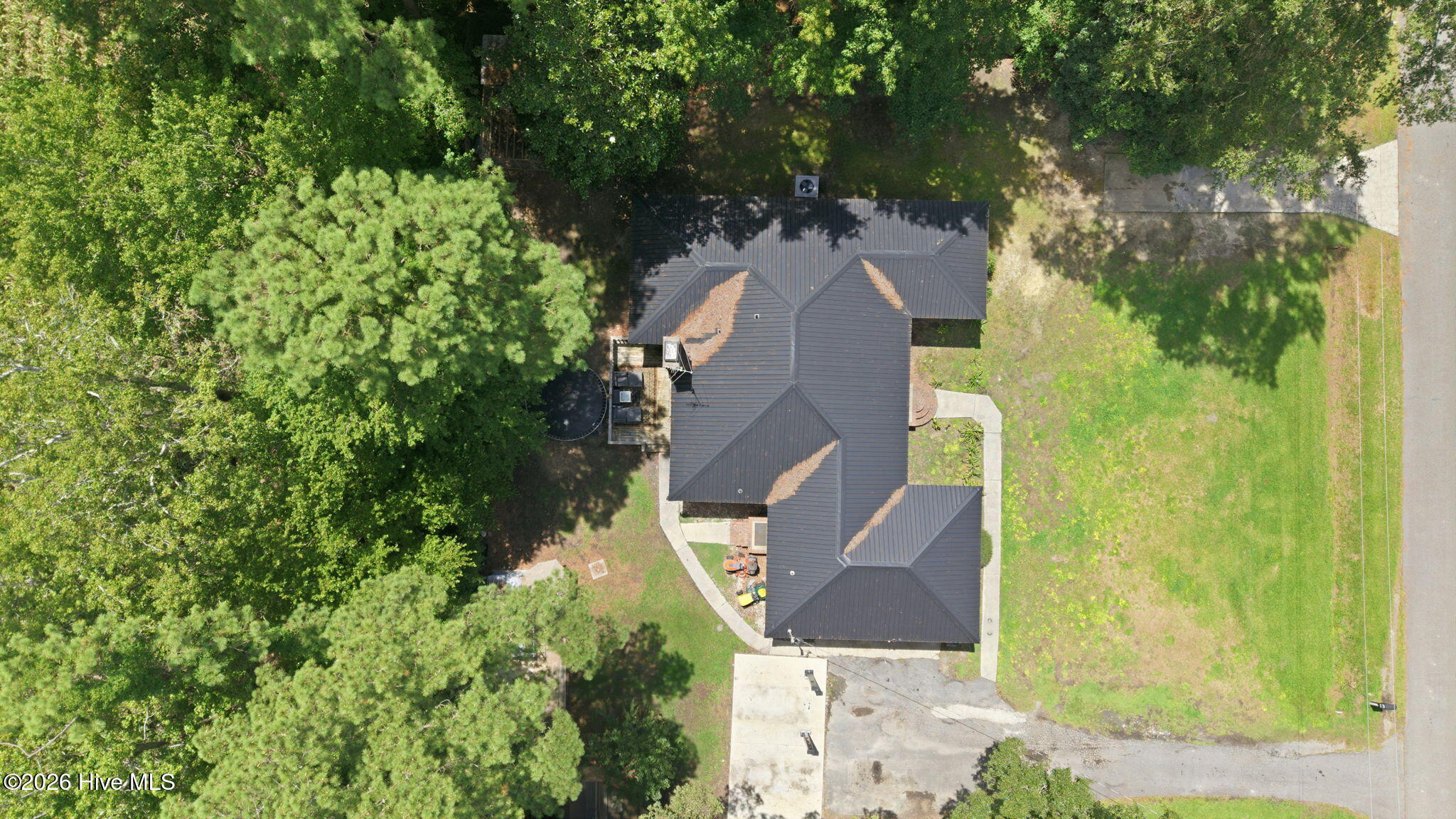 2453 Pennant Drive Property Photo 17