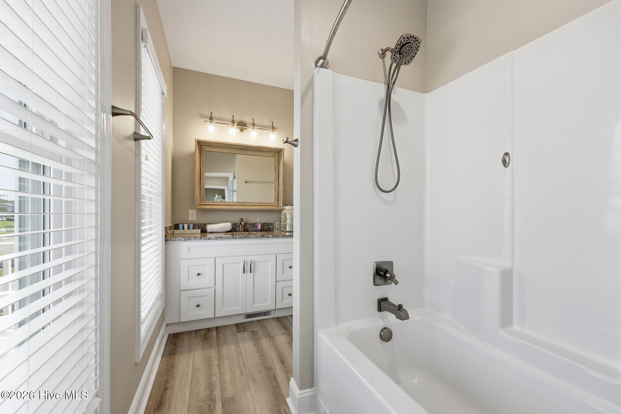 6203 Ocean Drive Property Photo 21