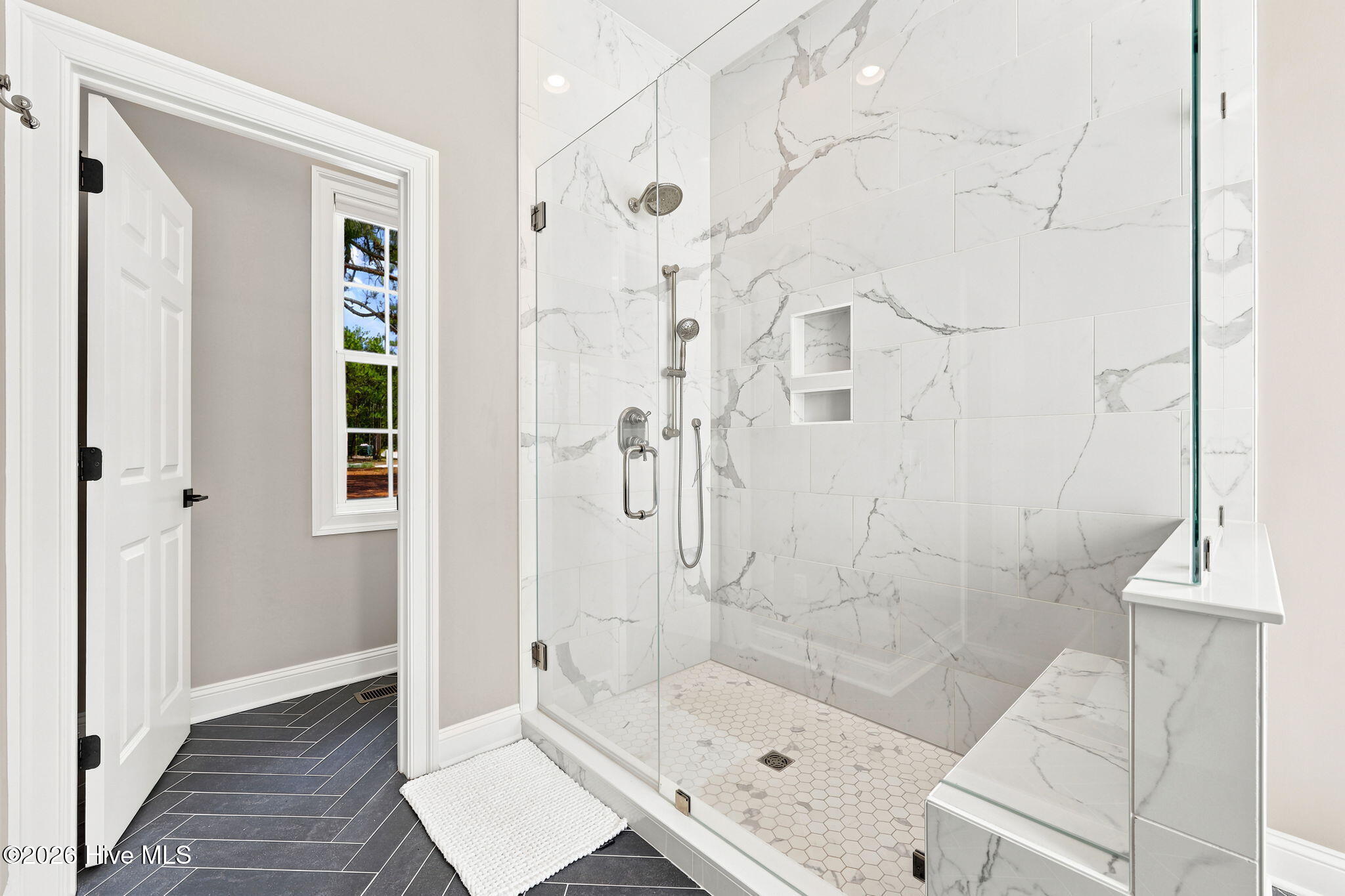 102 Chesterfield Drive Property Photo 30