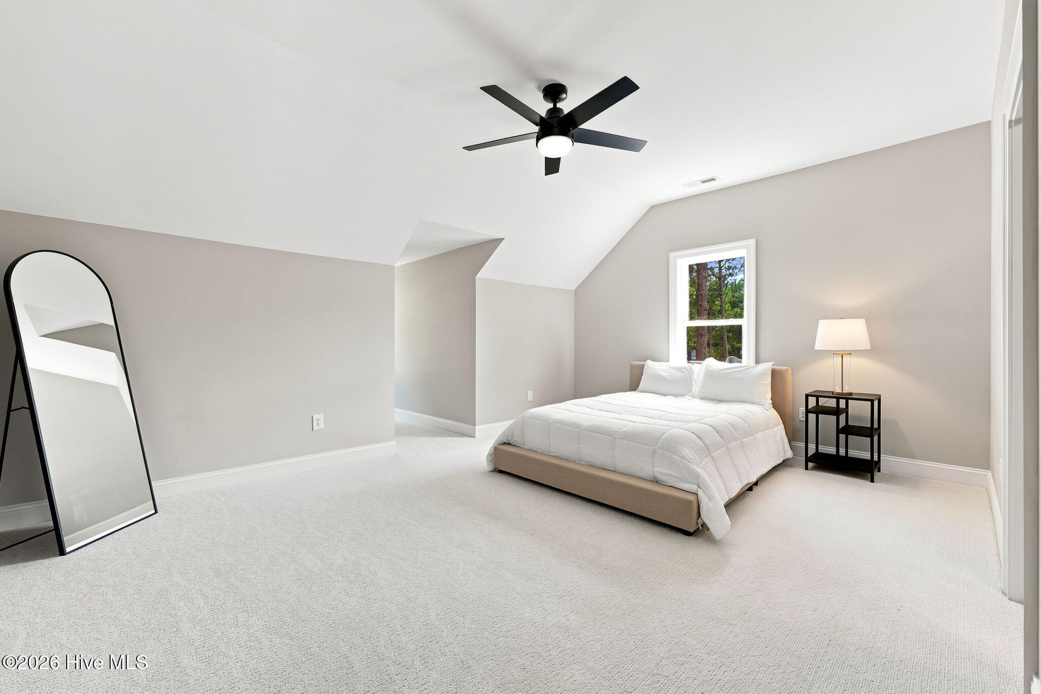 102 Chesterfield Drive Property Photo 42