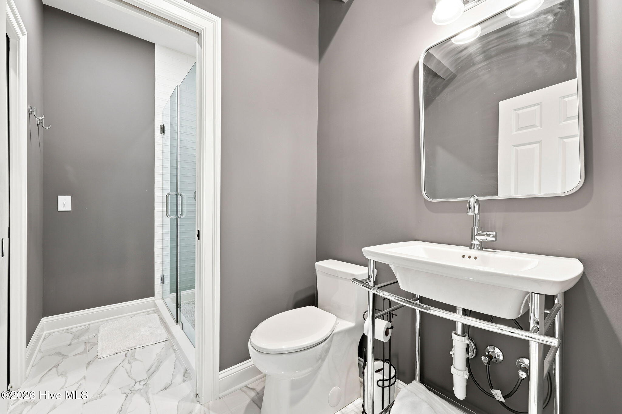 102 Chesterfield Drive Property Photo 45