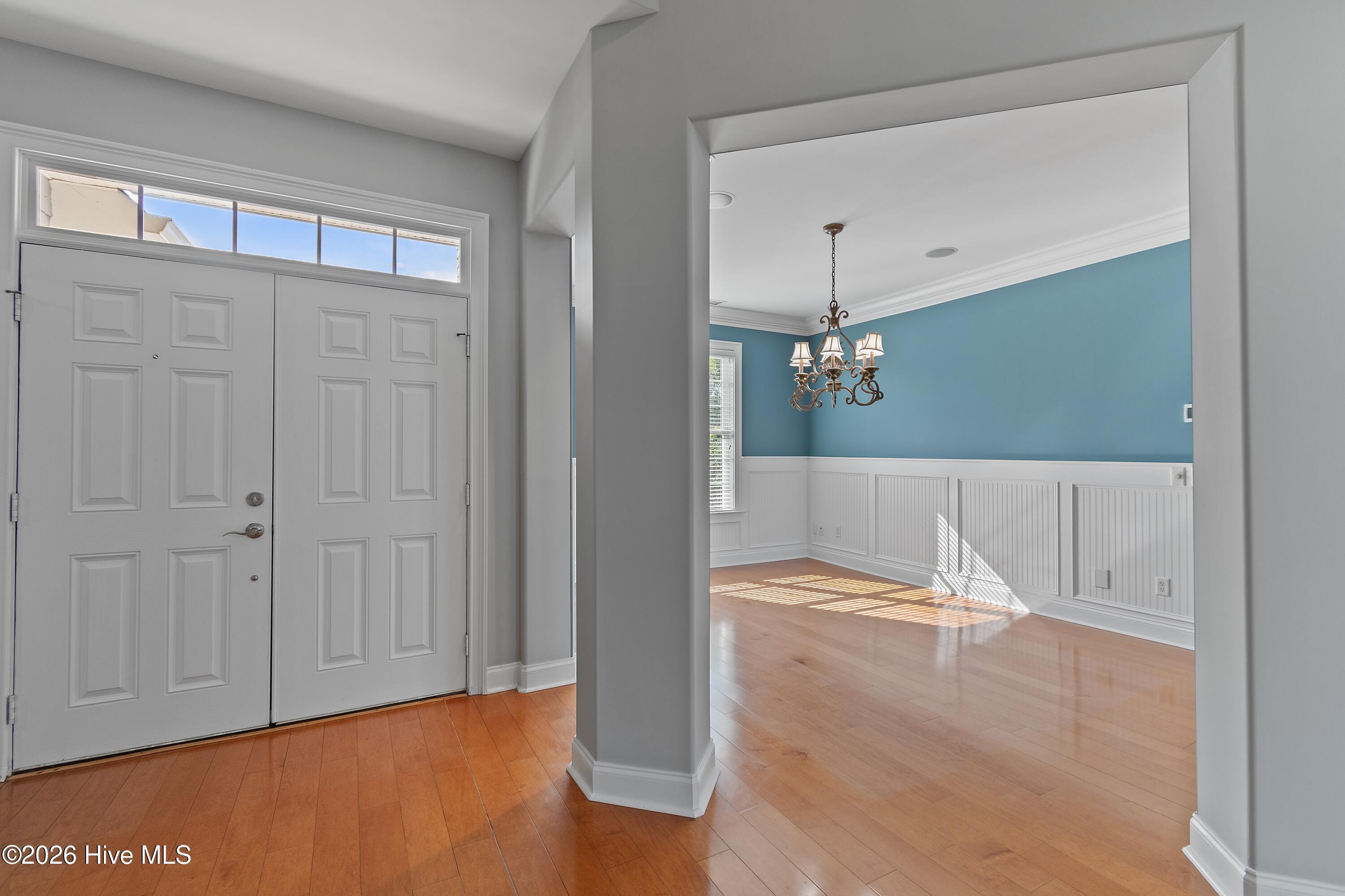 1041 Golden Sands Way Property Photo 11