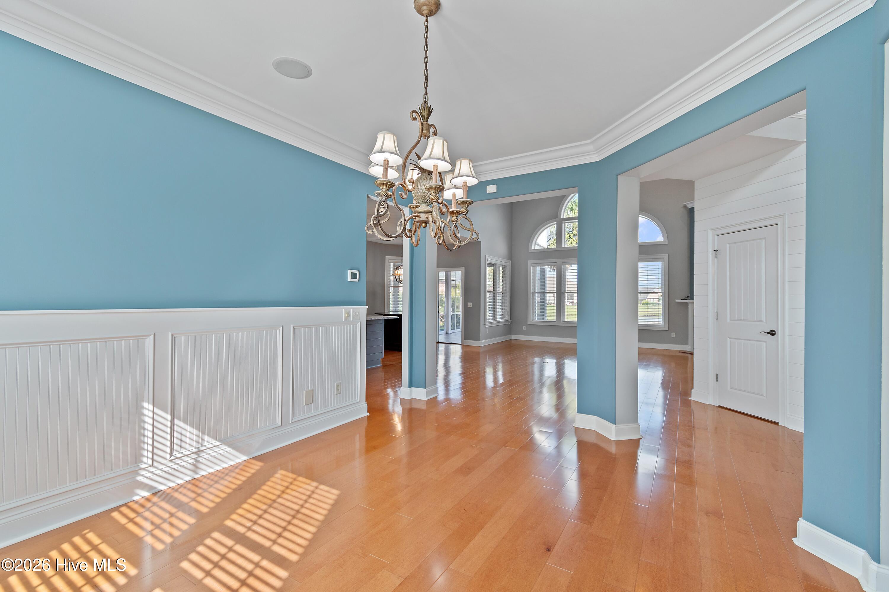 1041 Golden Sands Way Property Photo 13