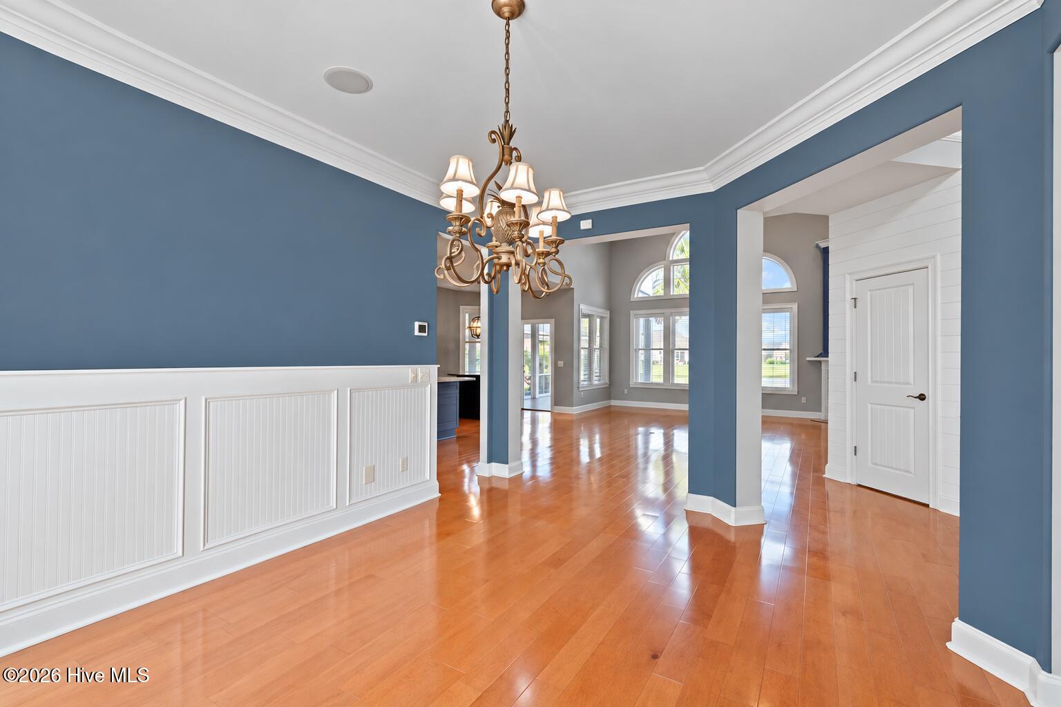 1041 Golden Sands Way Property Photo 13