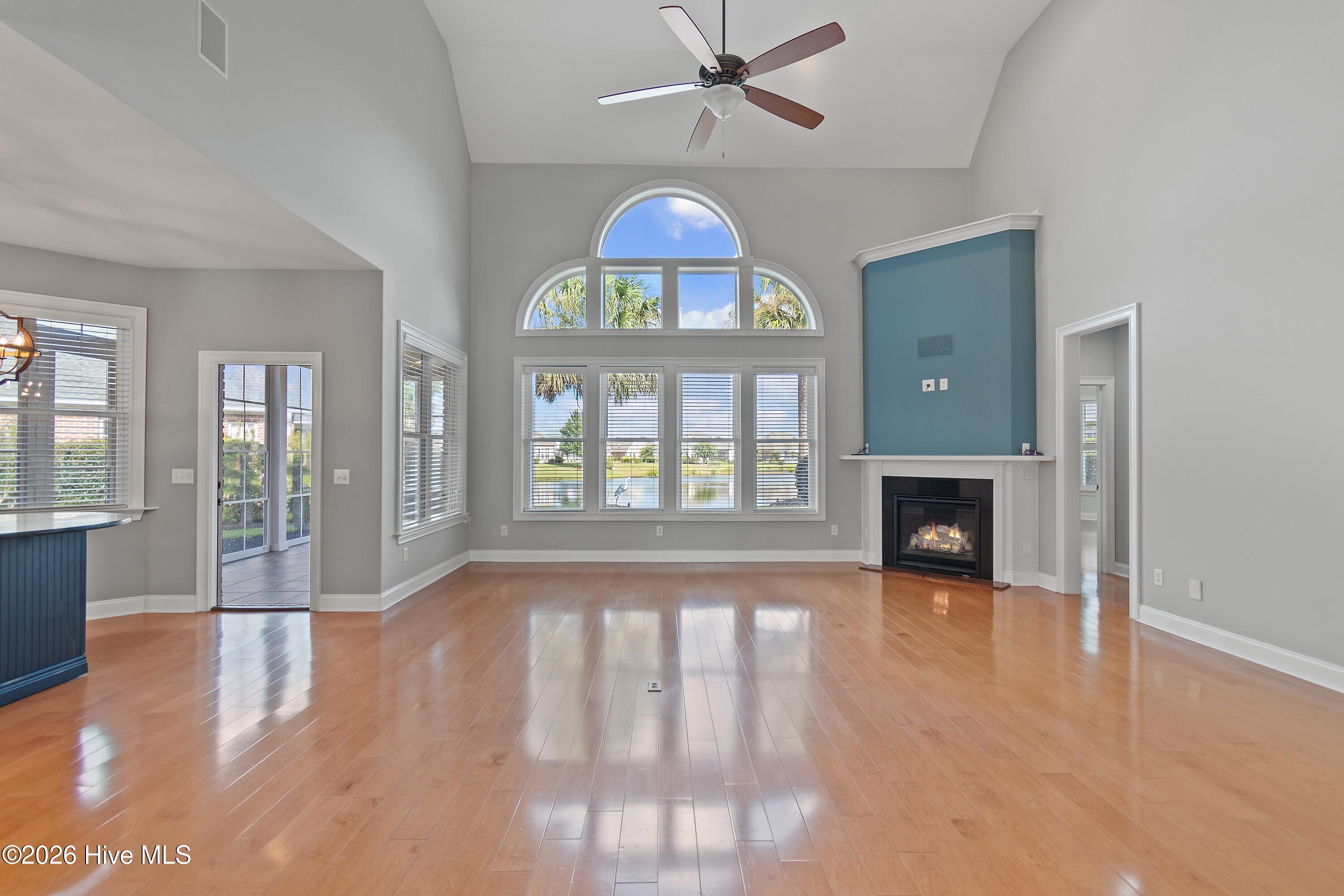 1041 Golden Sands Way Property Photo 15