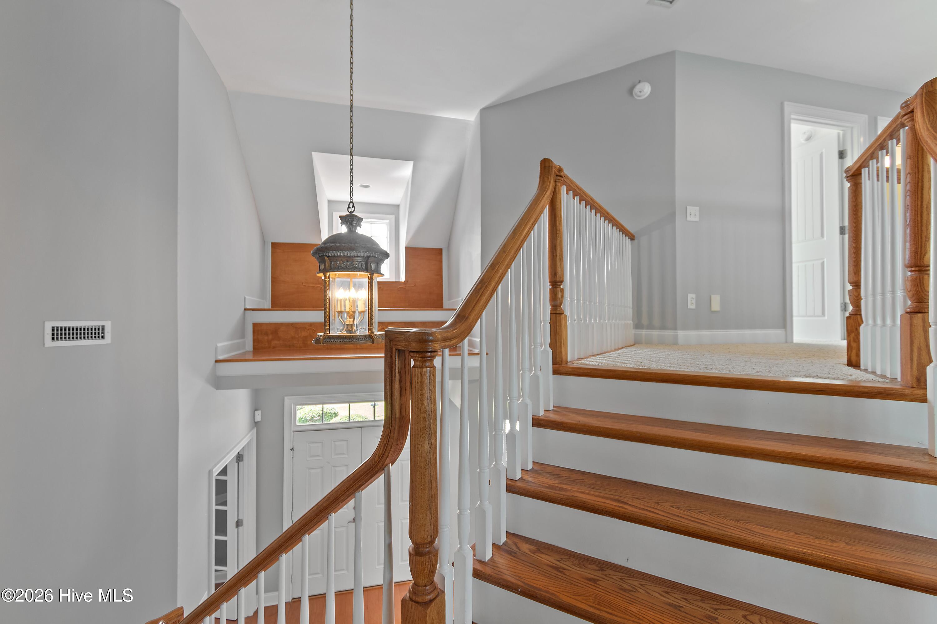 1041 Golden Sands Way Property Photo 49