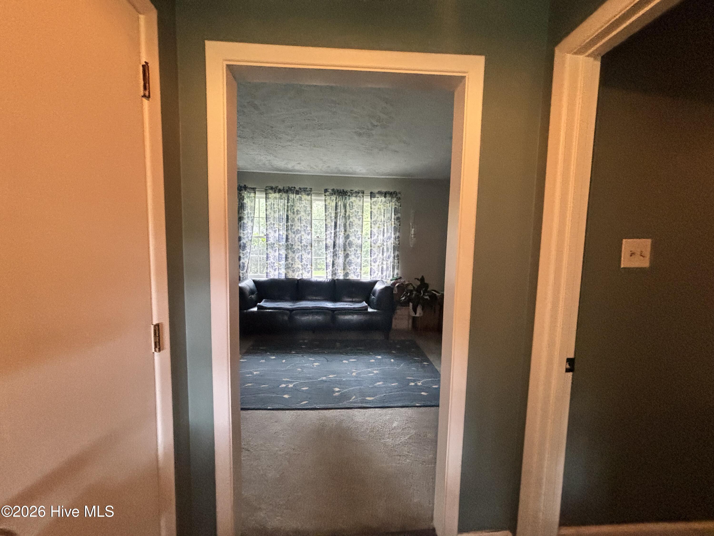 22581 Hoyl Circle Property Photo 8