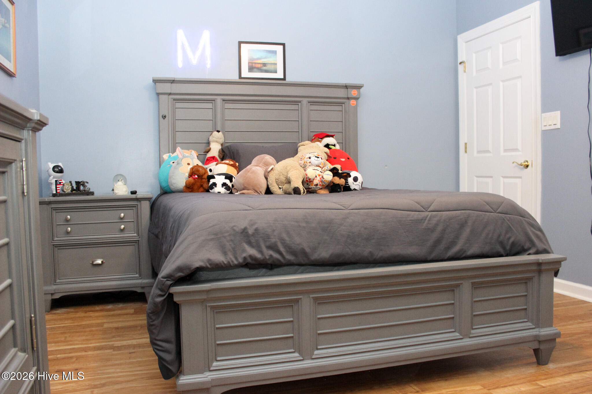 100 Black Circle Property Photo 38