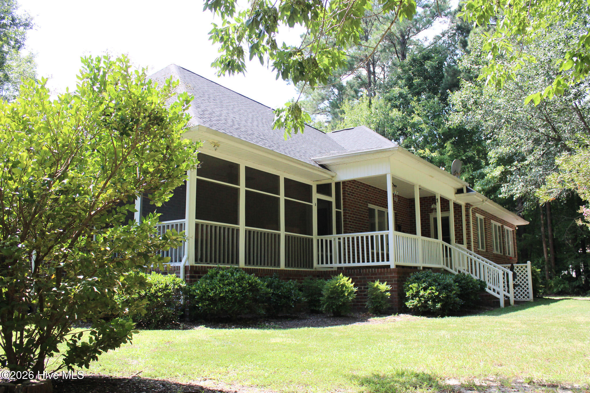 100 Black Circle Property Photo 52