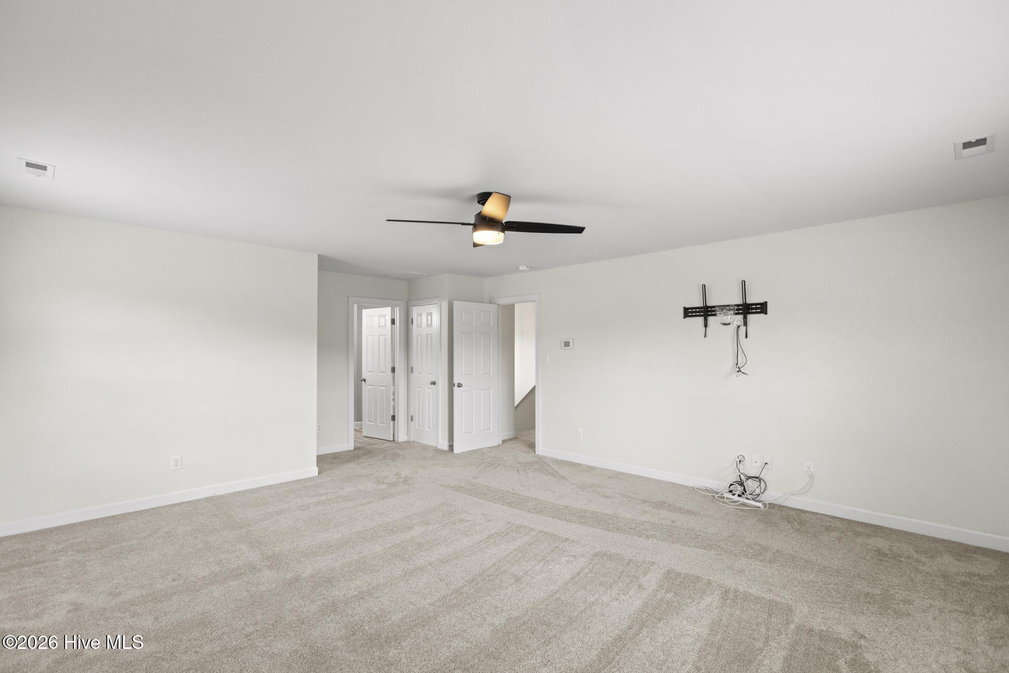227 S River Drive Property Photo 25