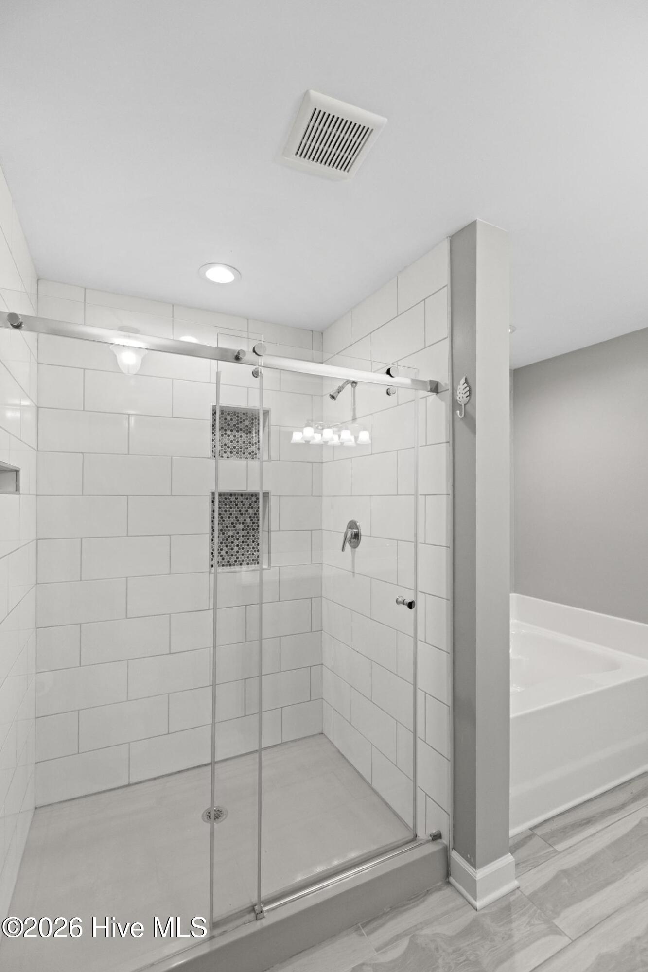 227 S River Drive Property Photo 29