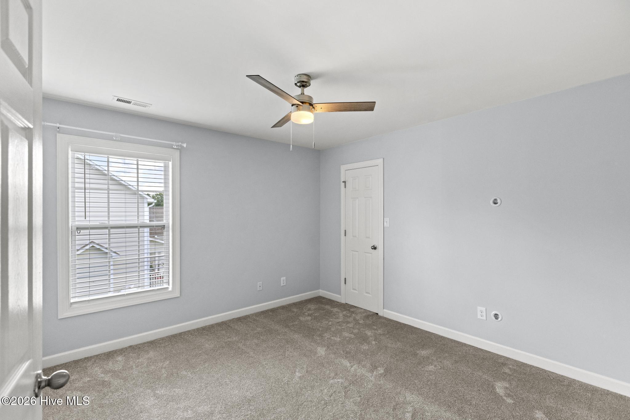 227 S River Drive Property Photo 34