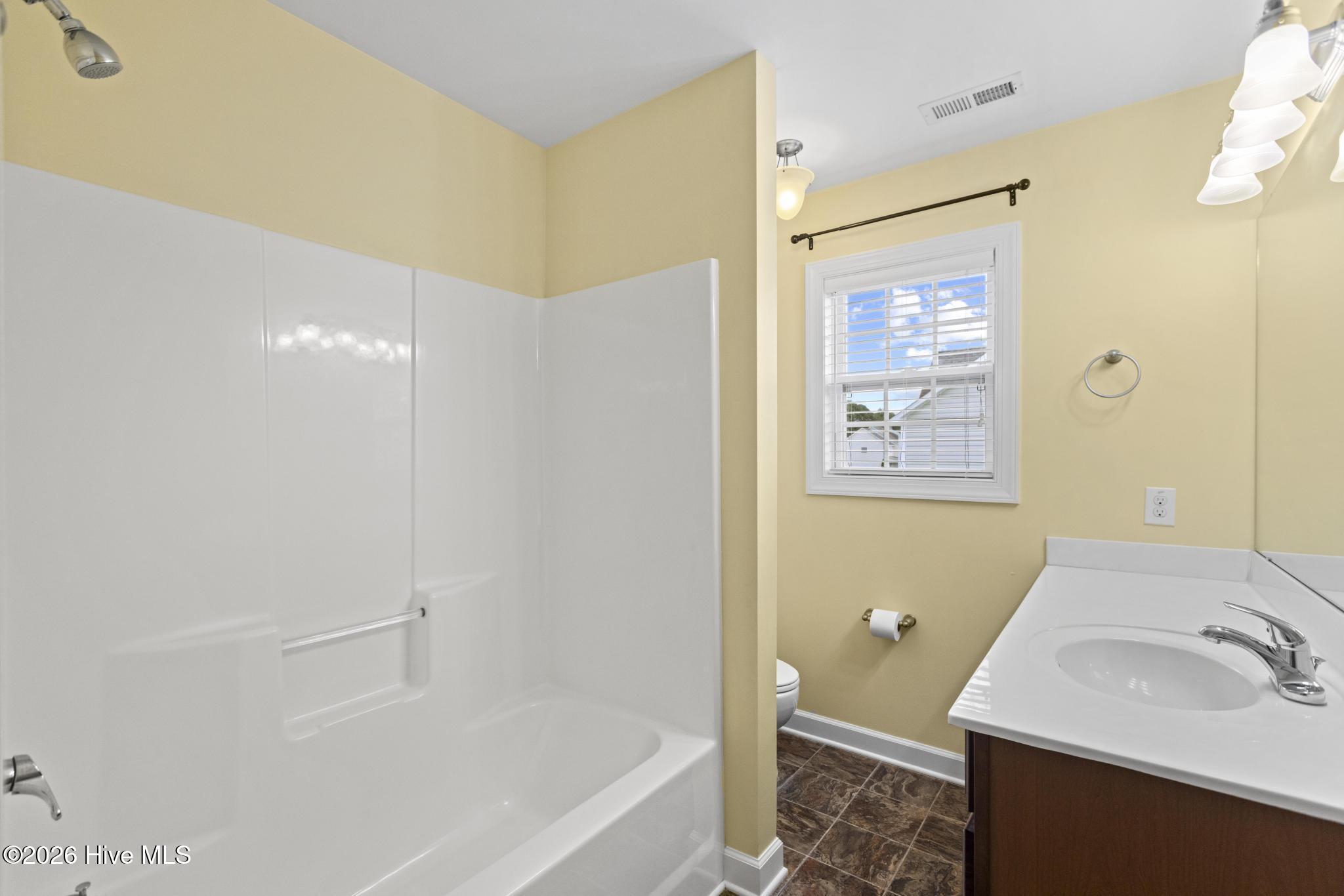 227 S River Drive Property Photo 37