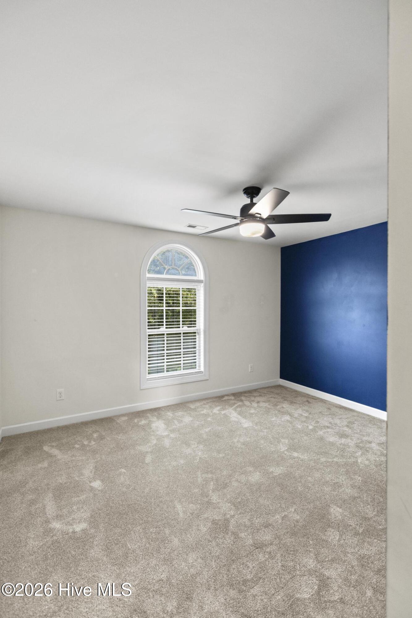 227 S River Drive Property Photo 39