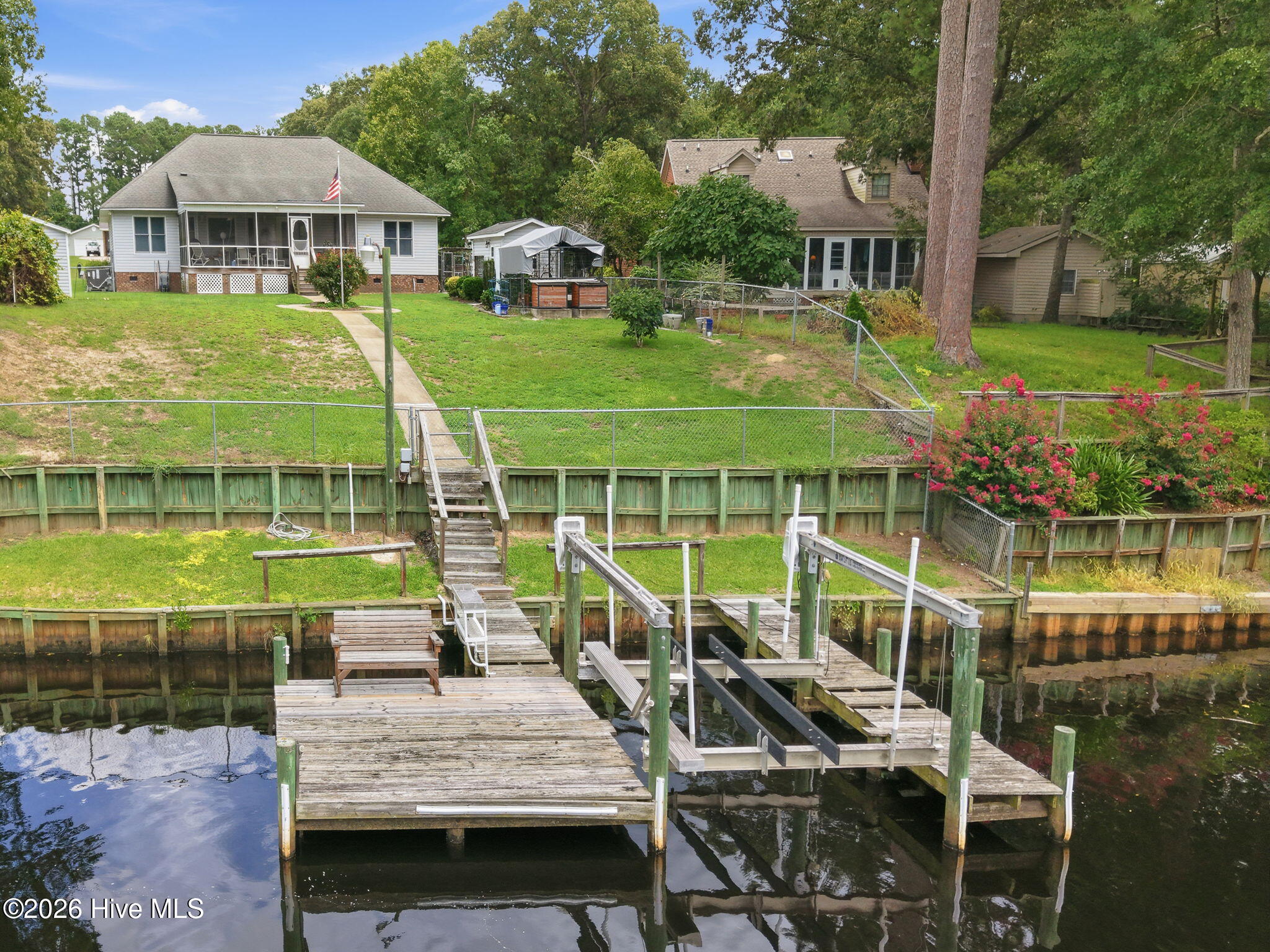 108 Arbor Drive Property Photo 5