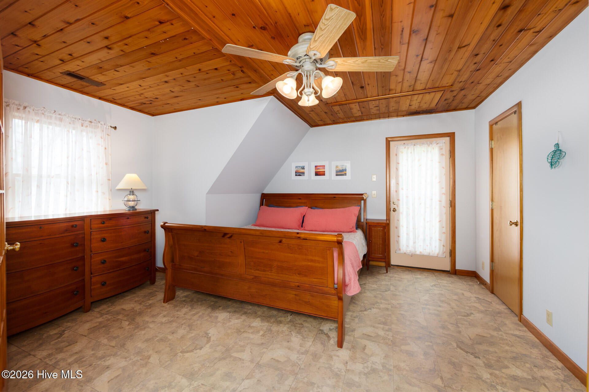 103 Sir John White Court Property Photo 20