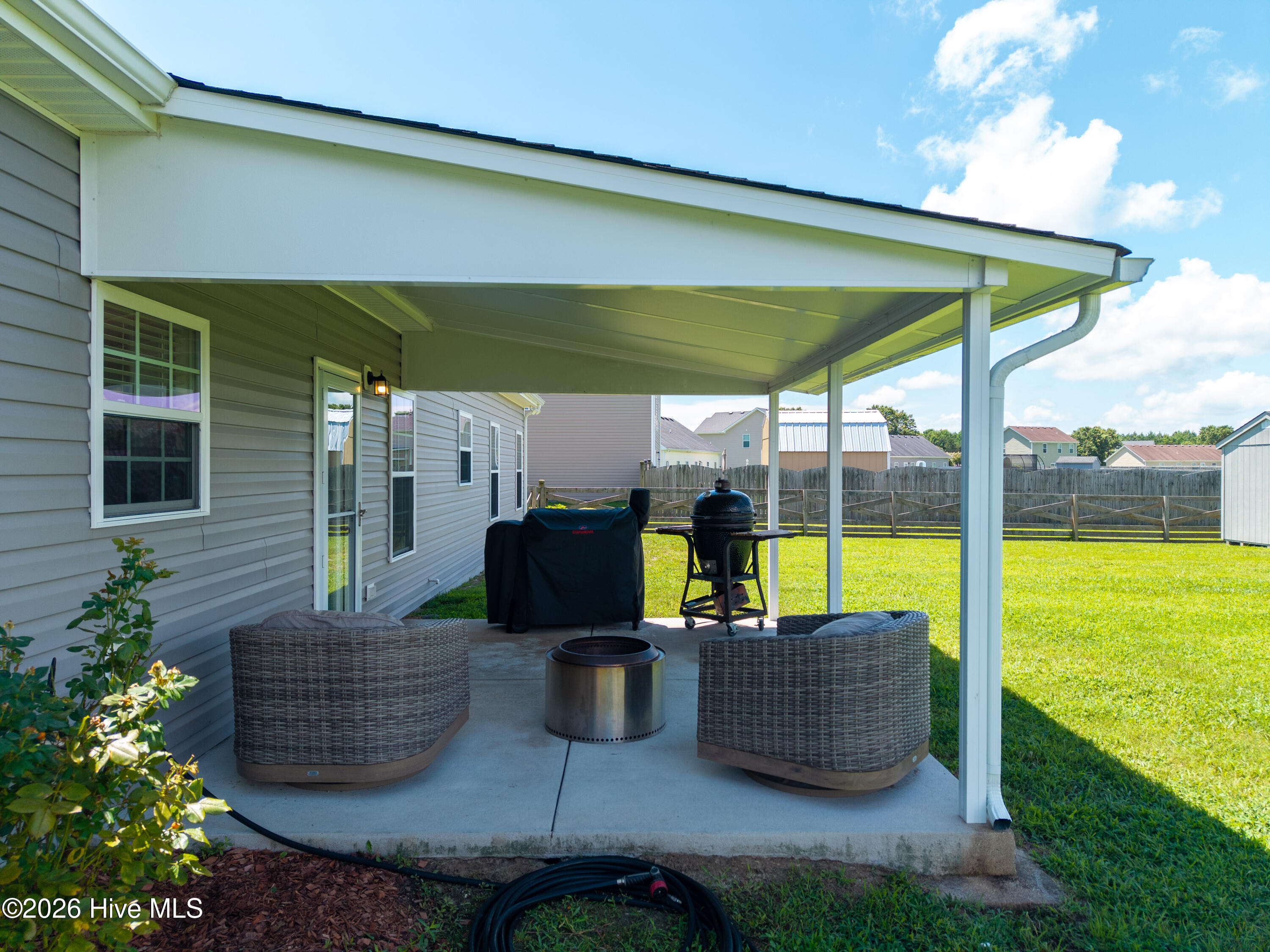 173 Laurel Woods Way Property Photo 7