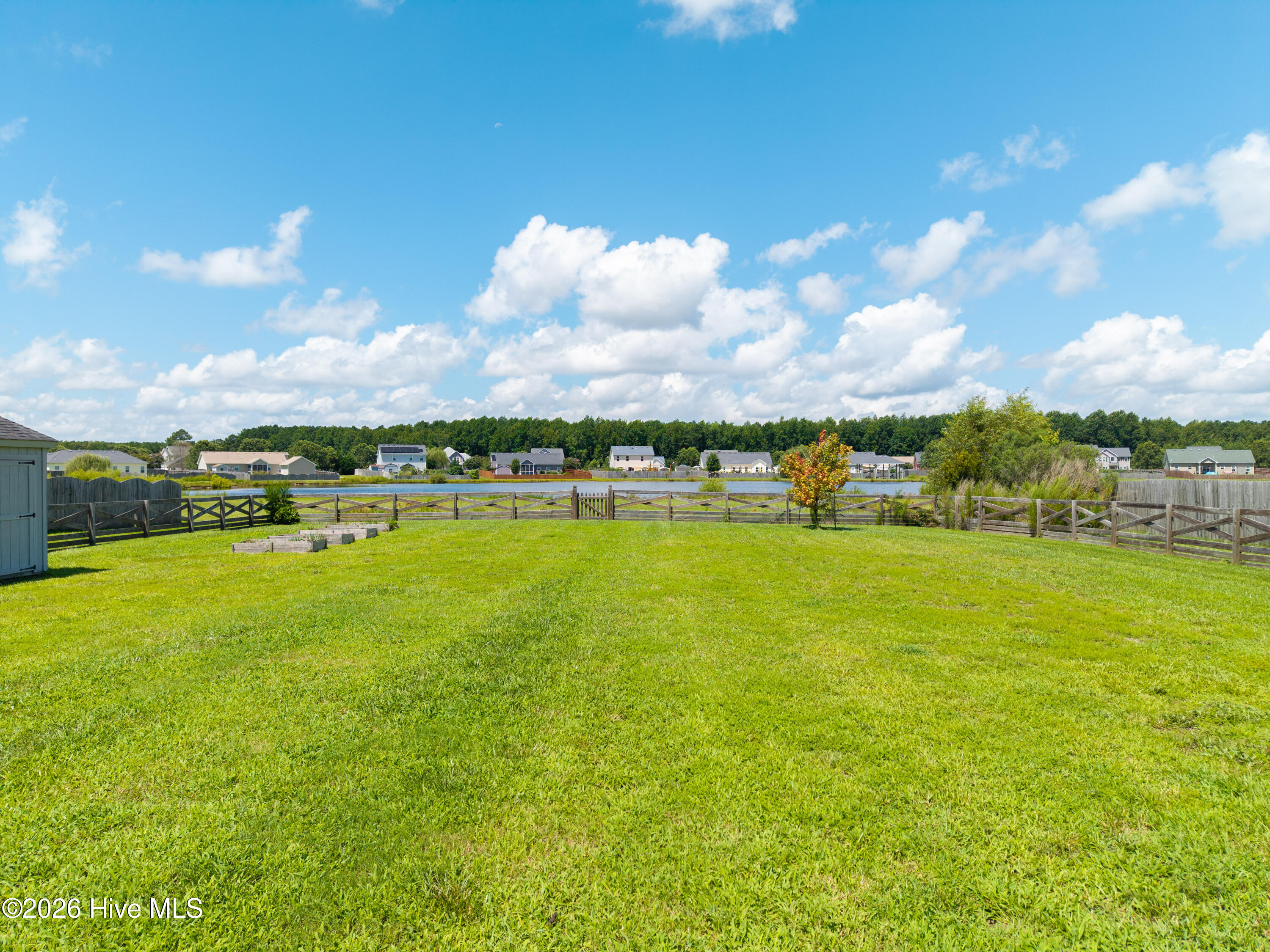 173 Laurel Woods Way Property Photo 8