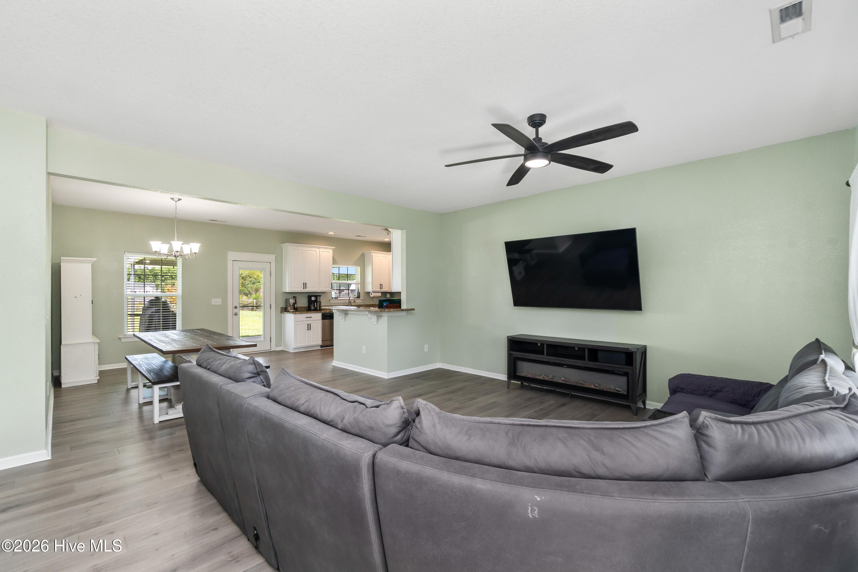 173 Laurel Woods Way Property Photo 13