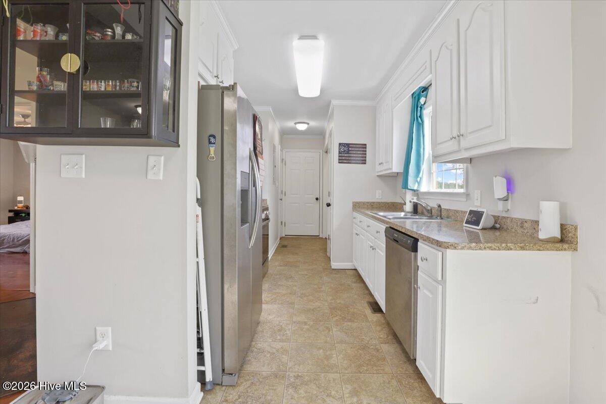 200 Labrador Court Property Photo 4
