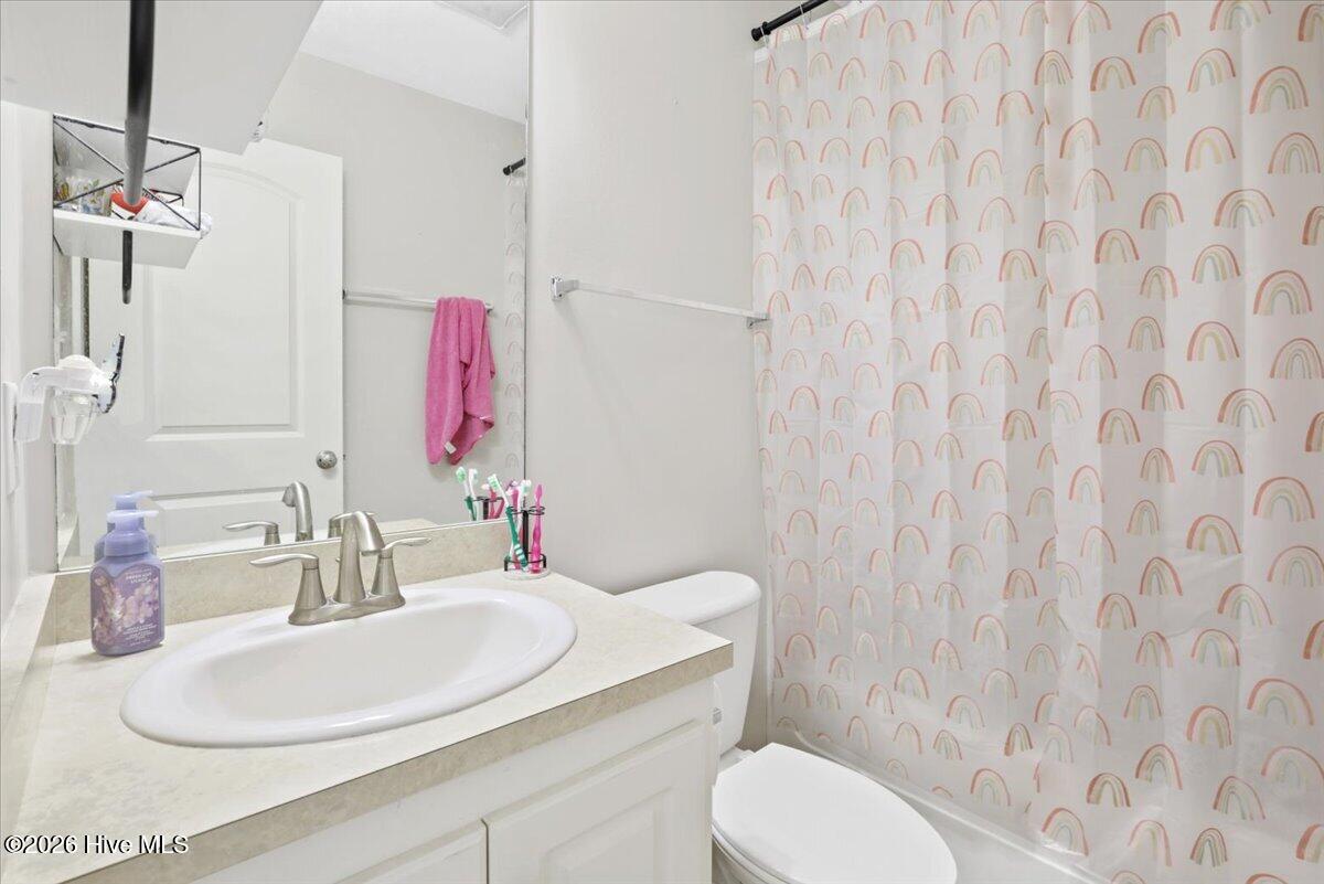 200 Labrador Court Property Photo 11