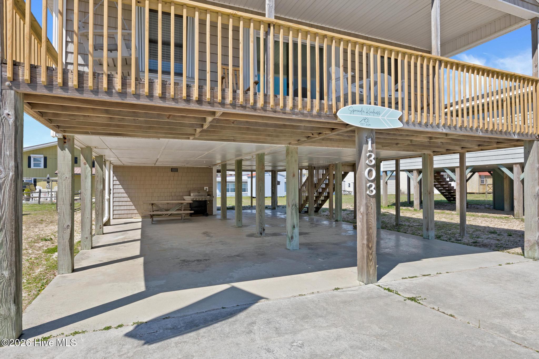 1303 N Topsail Drive Property Photo 2