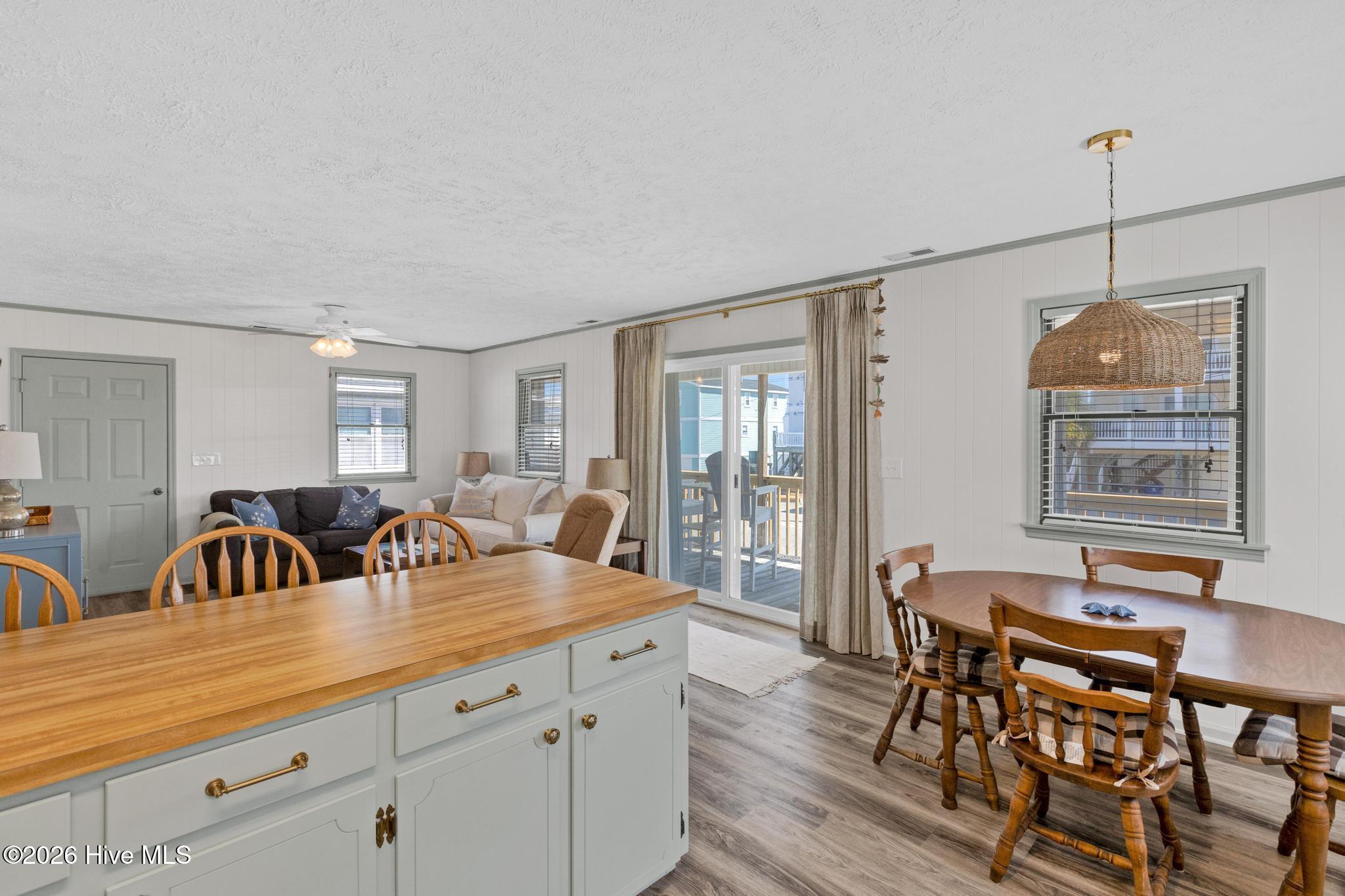 1303 N Topsail Drive Property Photo 17