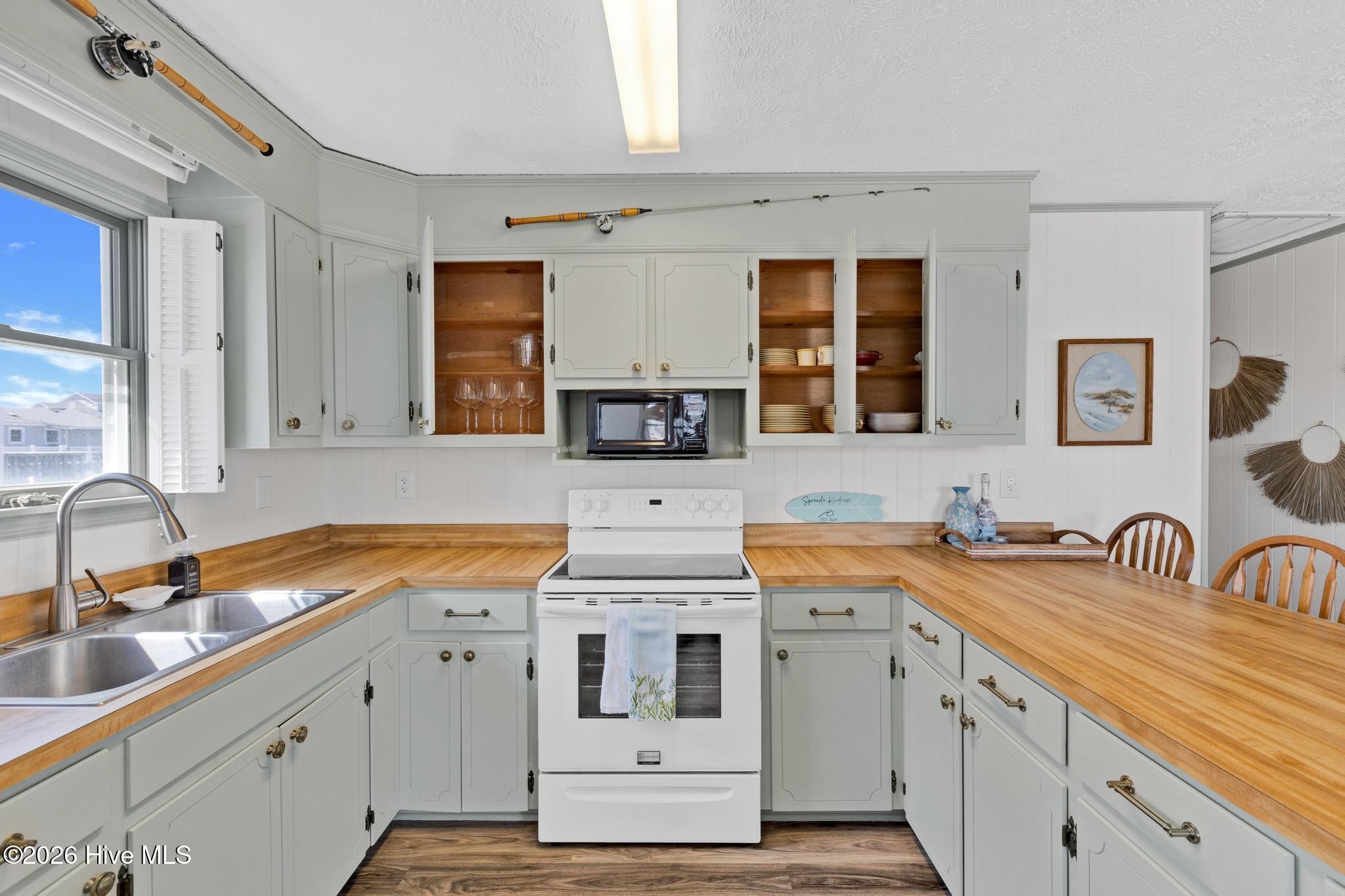 1303 N Topsail Drive Property Photo 31
